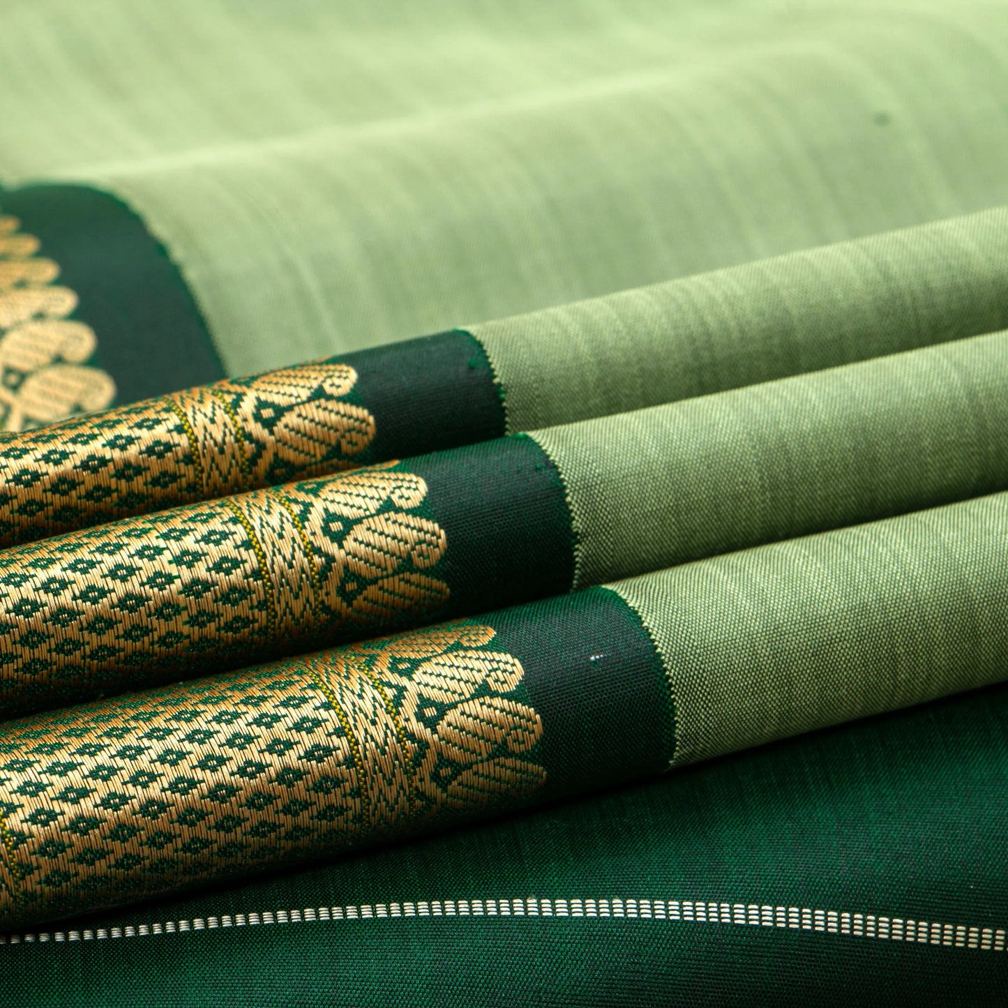 Elaichi Green Retro Revival Kanchipuram Silk Saree Without Zari For Festive Wear PV 2054