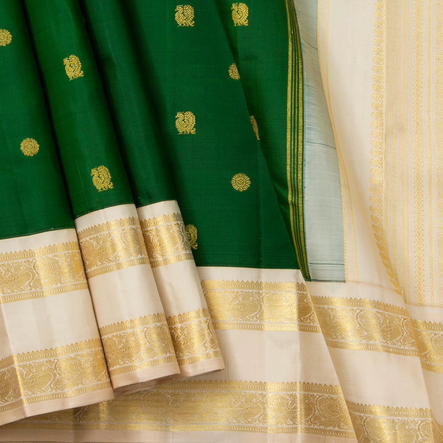 Bottle Green And Off White Kanchipuram Silk Saree With Rettai Pettu Border For Wedding Wear PV NYC 1623