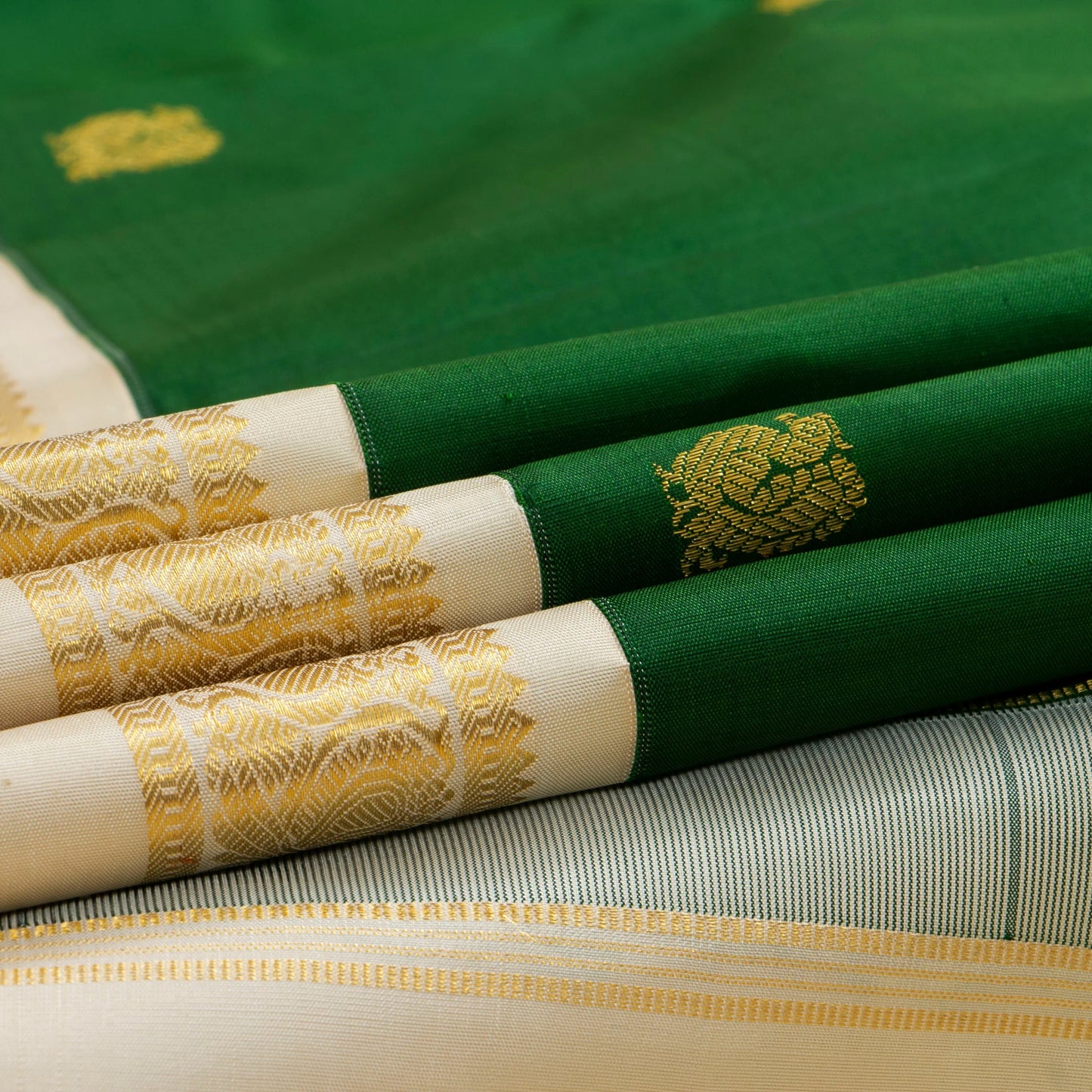 Bottle Green And Off White Kanchipuram Silk Saree With Rettai Pettu Border For Wedding Wear PV NYC 1623