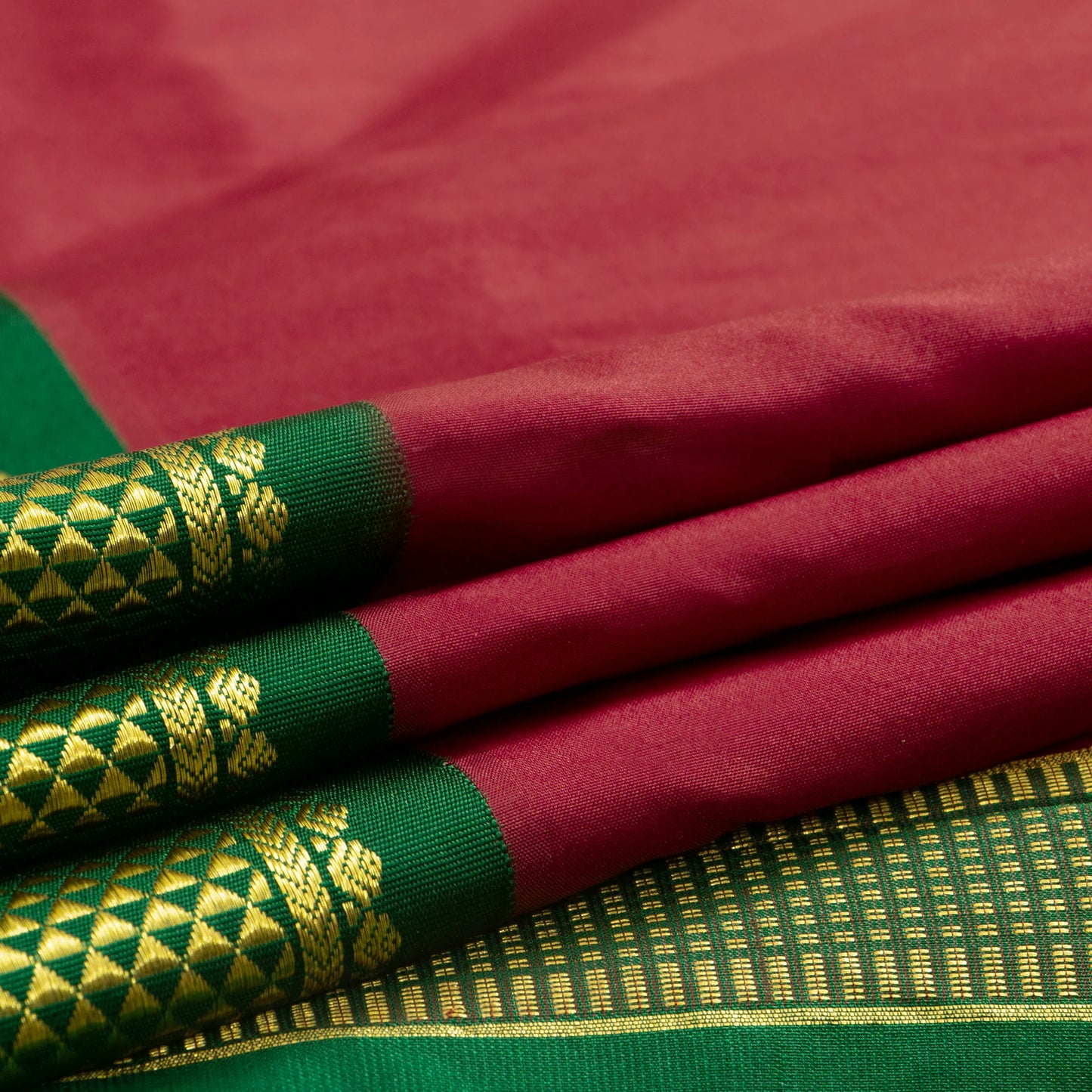 9 Yards Maroon Ganga Jamuna Border Kanchipuram Silk Saree Handwoven Pure Silk Pure Zari For Wedding Wear PV NYC 1705
