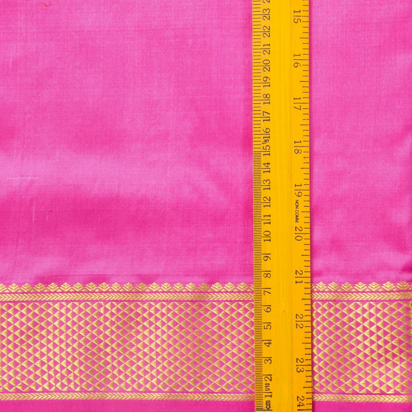 9 Yards Pink Kanchipuram Silk Saree Handwoven Pure Silk Pure Zari For Wedding Wear PV NYC 1707