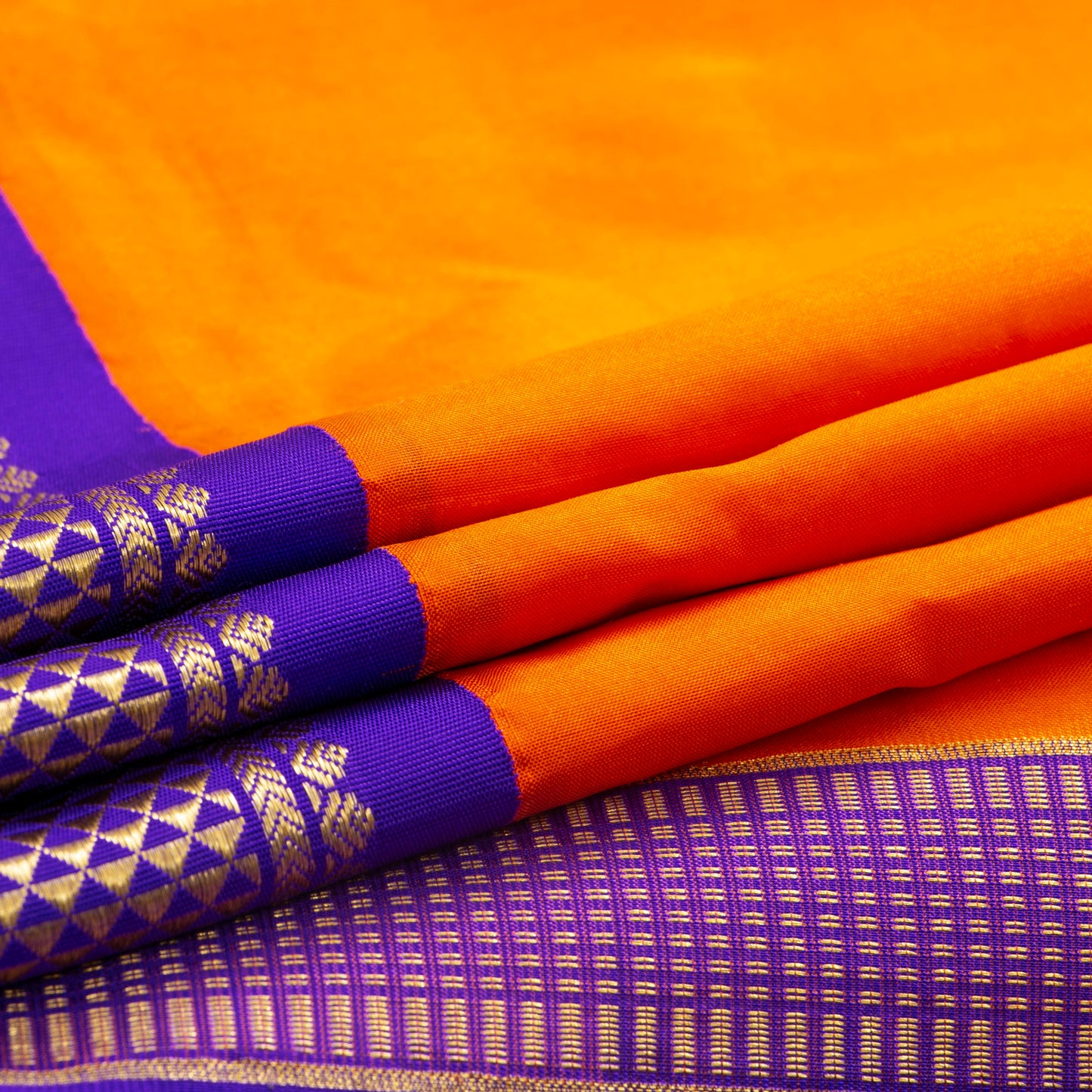 9 Yards Orange And Violet Kanchipuram Silk Saree Handwoven Pure Silk Pure Zari For Wedding Wear PV NYC 1700