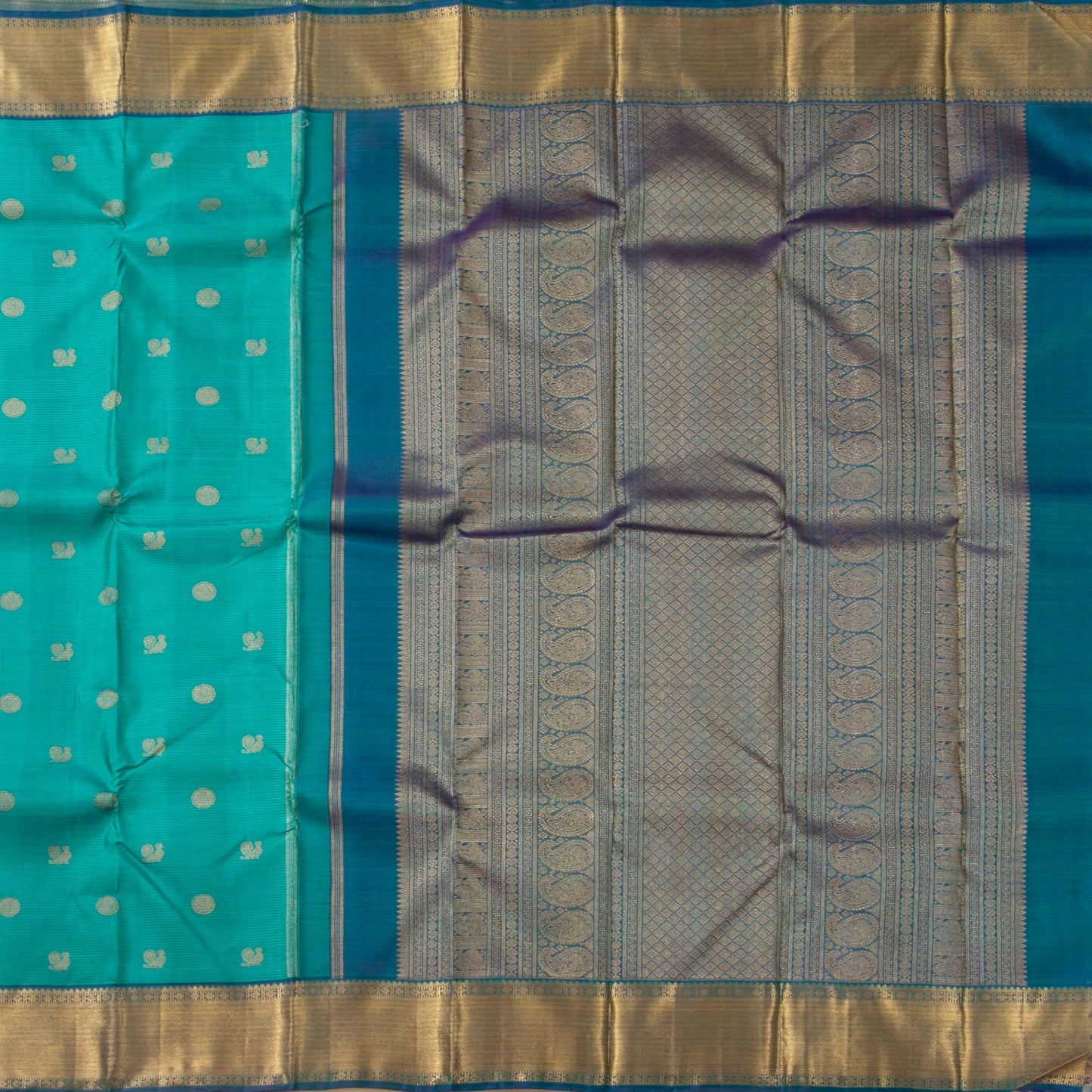 Mayilkazhuthu Green and Blue Kanchipuram Silk Saree Vaira Oosi For Bridal Wear PV NYC 1601