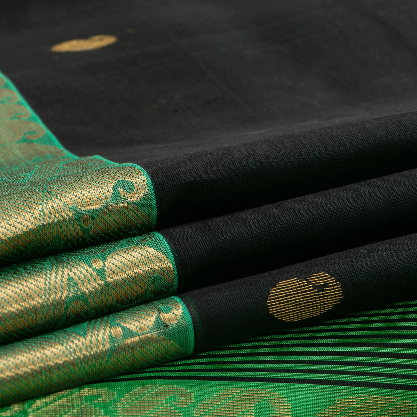 Black And Parrot Green Kanchi Silk Cotton Saree With Korvai Zari Border For Festive Wear VP SC 114