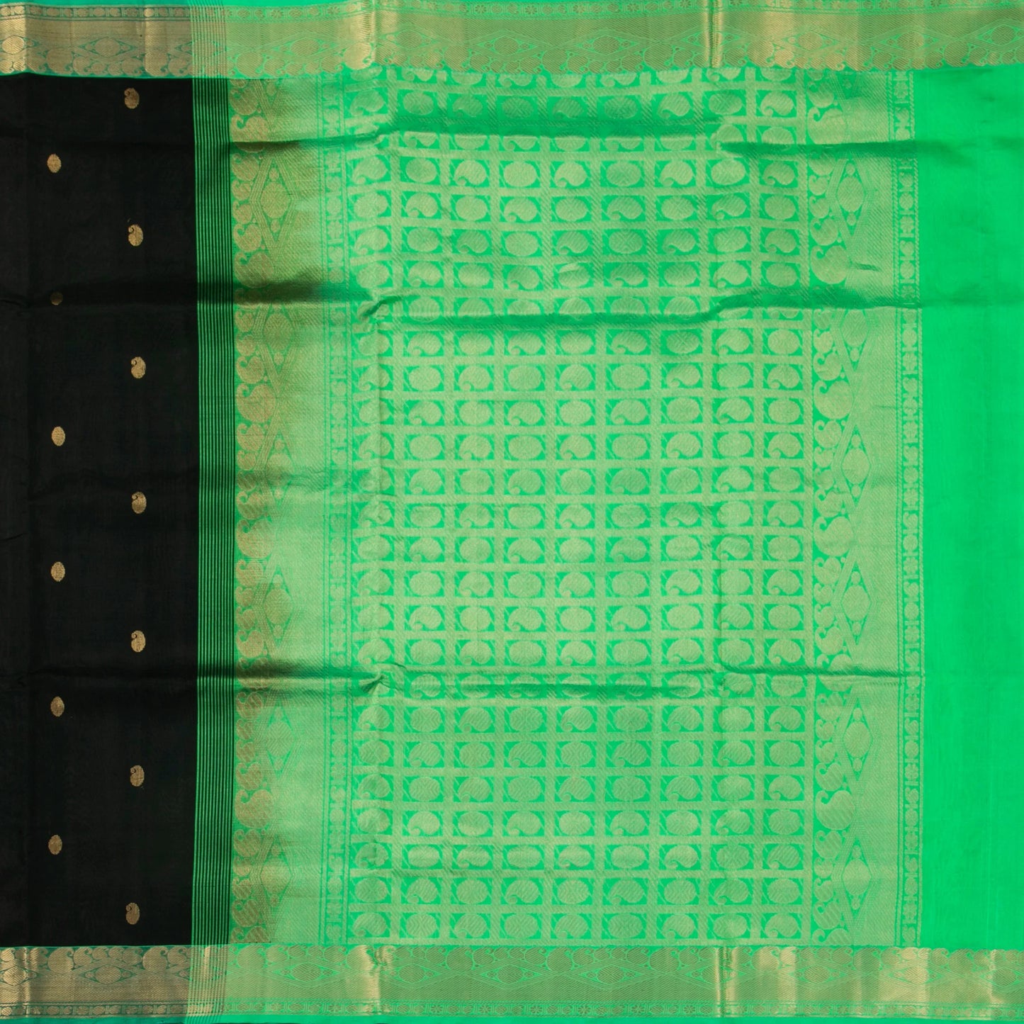 Black And Parrot Green Kanchi Silk Cotton Saree With Korvai Zari Border For Festive Wear VP SC 114