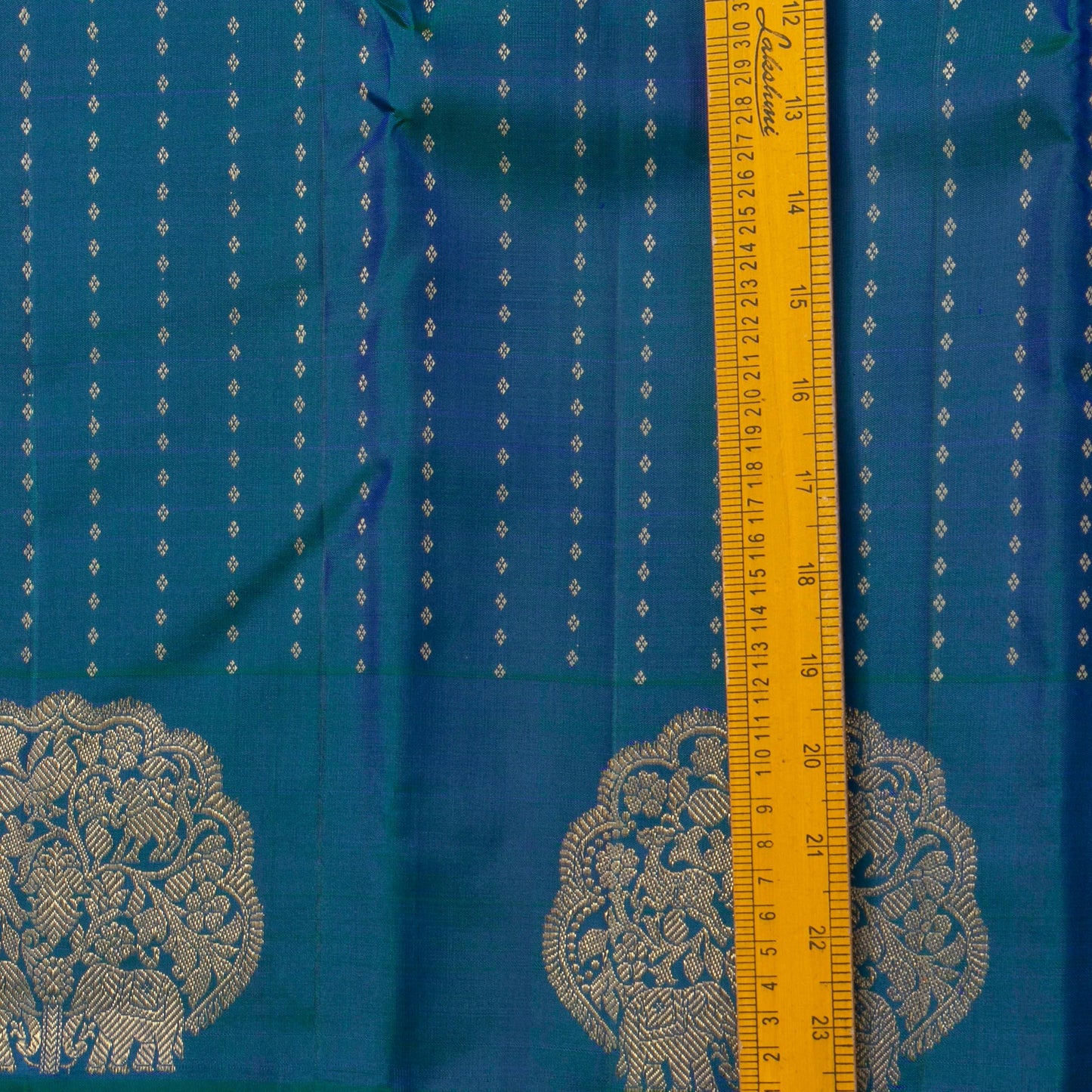 Mayilkazhuthu Blue And Green Dual Shade Kanchipuram Silk Saree For Wedding Wear PV GTA 105
