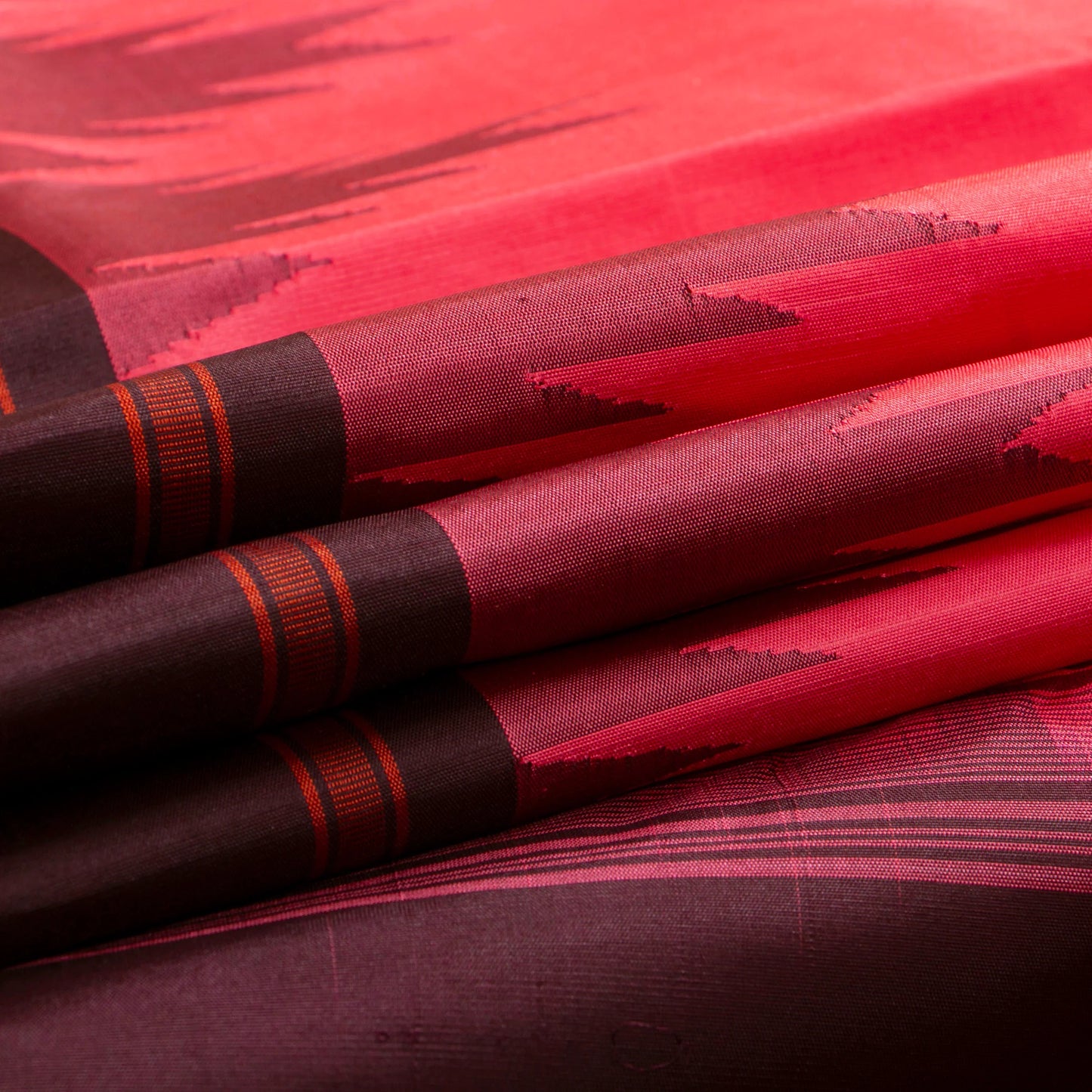Peach And Maroon Kanchipuram Silk Saree Without Zari For Office Wear PV KNN 314