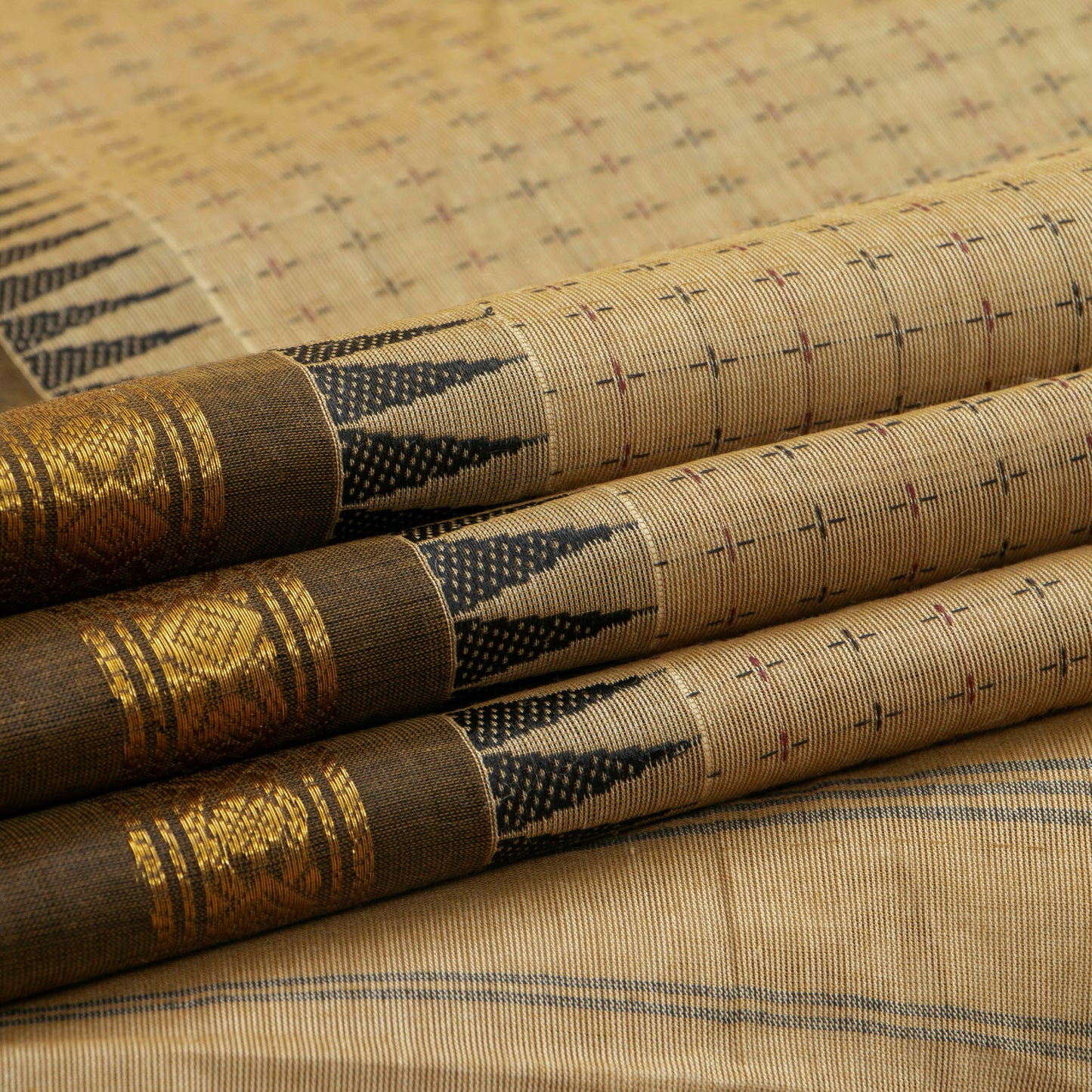 Beige Kanchi Cotton Saree With Ganga Jamuna Temple Rettai Pettu Border PV MM KC 615