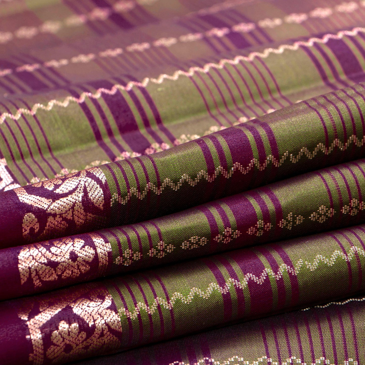 Magenta And Mehandi Green Handwoven Soft Silk Saree With Rose Gold Zari For Festive Wear PV RSP 206
