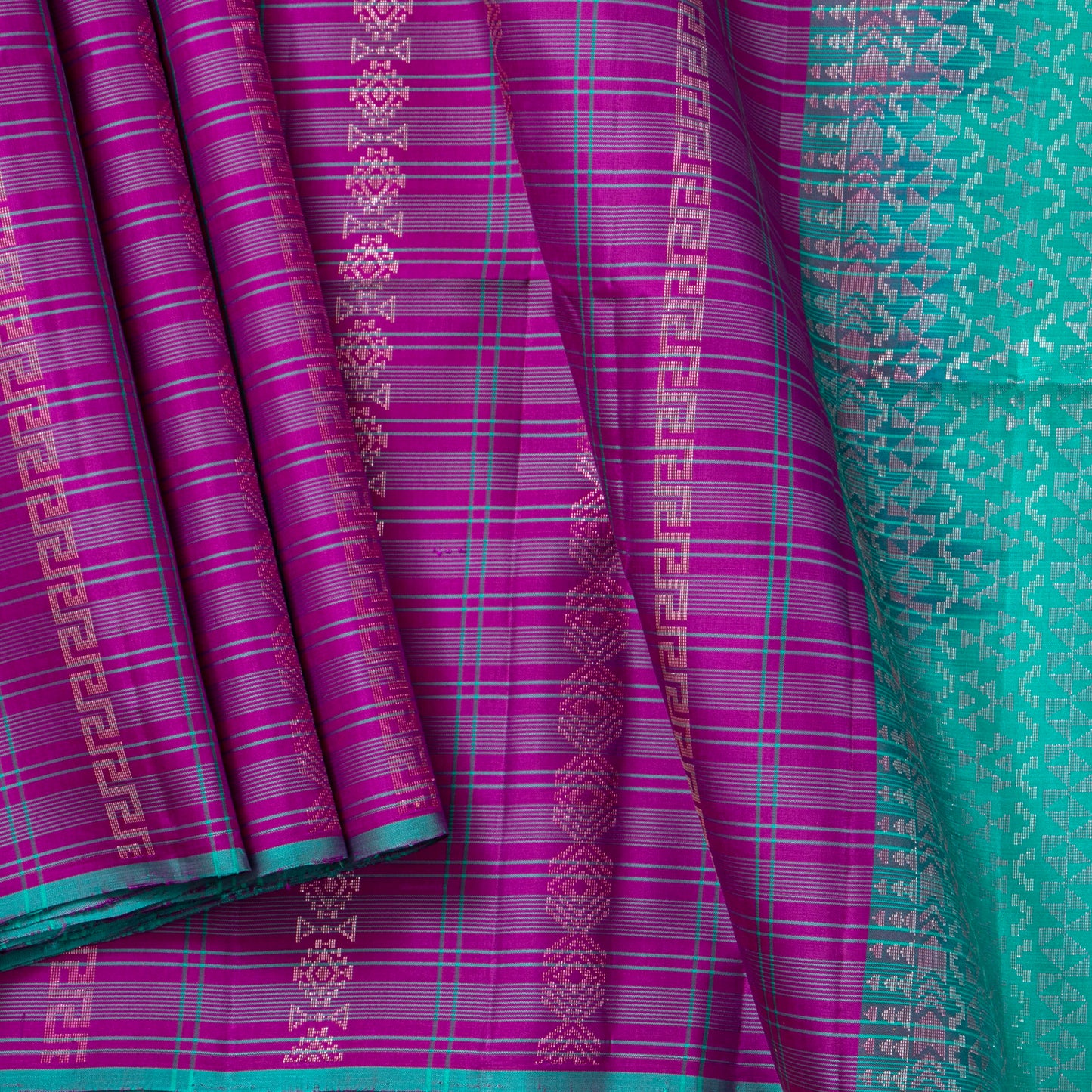 Magenta And Blue Borderless Kanchipuram Soft Silk Saree For Festive Wear PV RSP 174