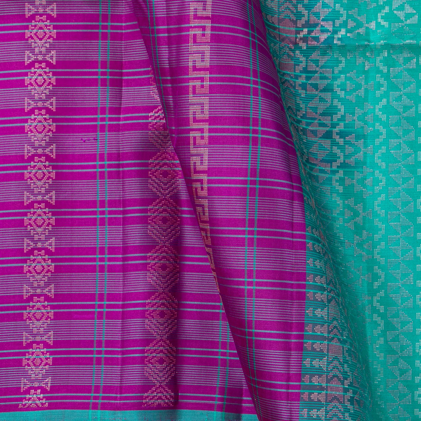 Magenta And Blue Borderless Kanchipuram Soft Silk Saree For Festive Wear PV RSP 174
