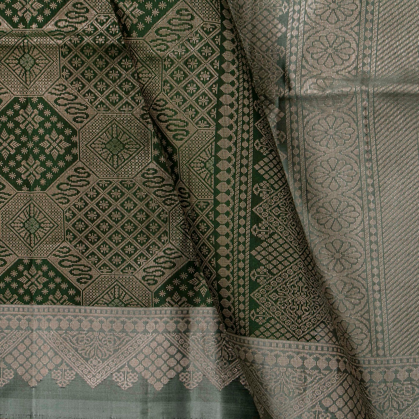 Green And Grey Kanchipuram Soft Silk Saree For Festive Wear PV RSP 165