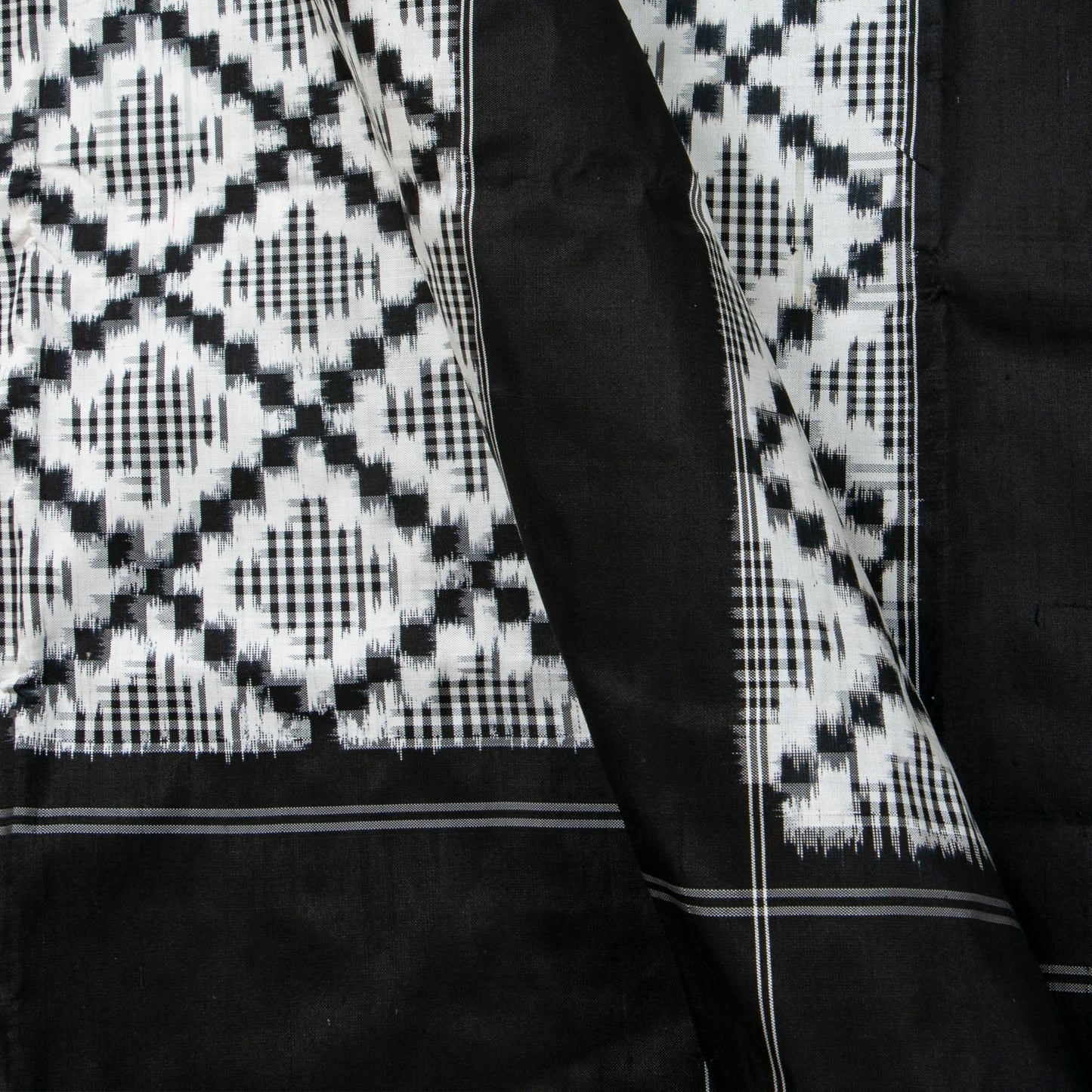 Black And White Double Ikkat Pochampally Silk Saree Without Zari For Office Wear PIK 376