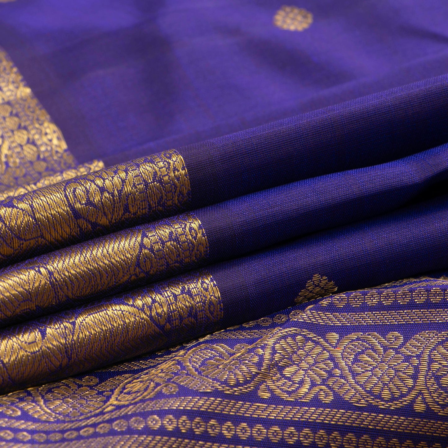 Blue Kanchipuram Silk Saree With Medium Border Handwoven Pure Silk For Wedding Wear PV 2038 - - Panjavarnam PV 2038