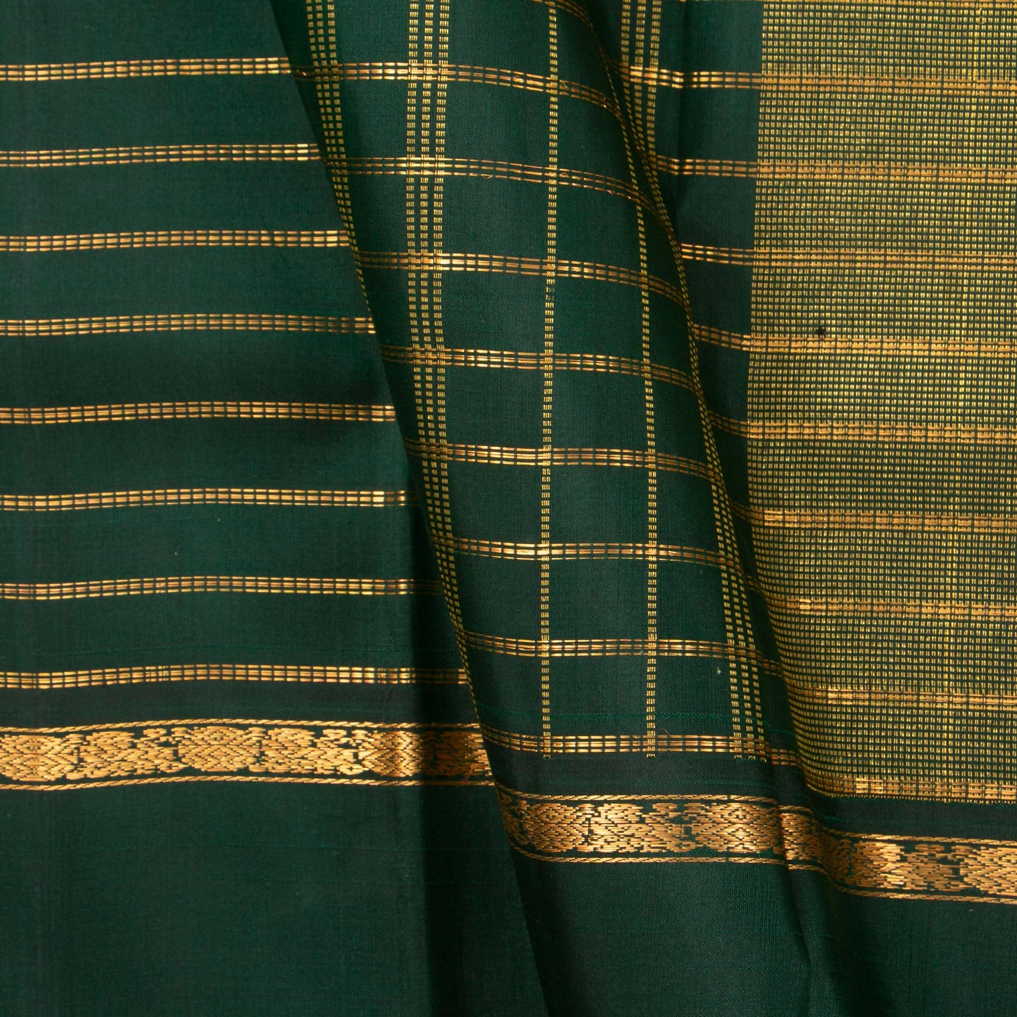 Bottle Green Kanchipuram Silk Saree With Contrast Blouse For Wedding Wear PV NYC 1292 - Silk Sari - Panjavarnam PV NYC 1292