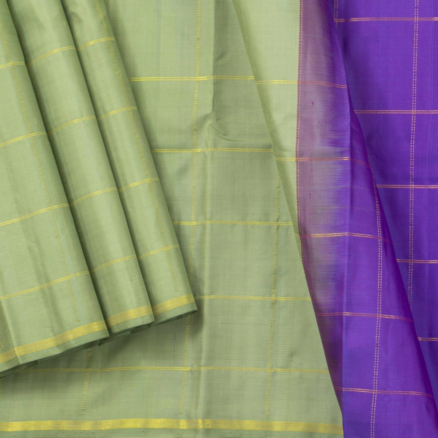Elachi Green And Violet Kanchipuram Borderless Silk Saree Handwoven Pure Silk Pure Zari For Festive Wear PV NYC 1408 - Silk Sari - Panjavarnam PV NYC 1408