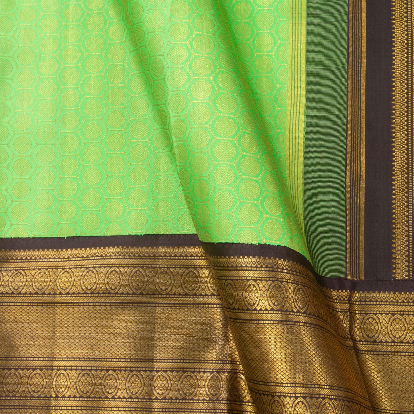 Green And Brown Kanchipuram Silk Saree For Wedding Wear PV NYC 1368 - Silk Sari - Panjavarnam PV NYC 1368