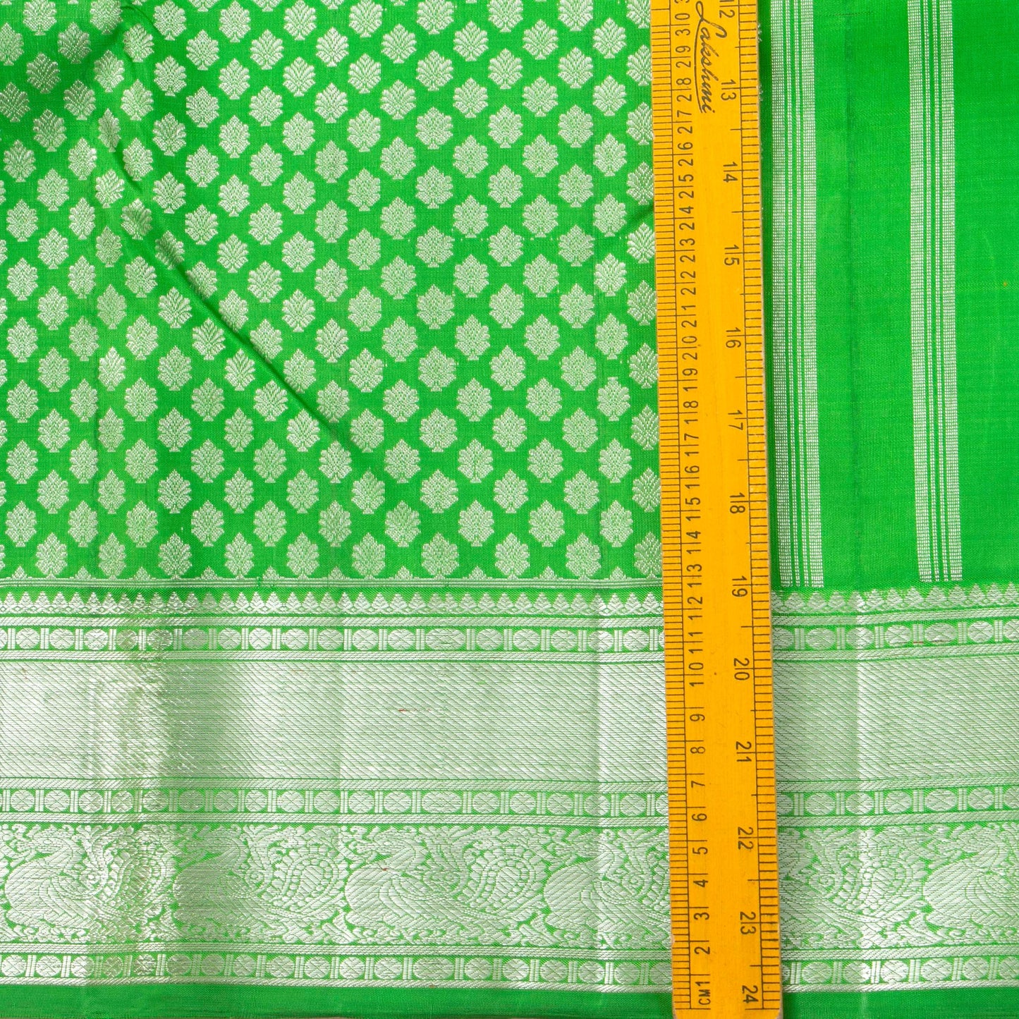 Green Kanchipuram Silk Saree For Wedding Wear PV NYC 1393 - Silk Sari - Panjavarnam PV NYC 1393