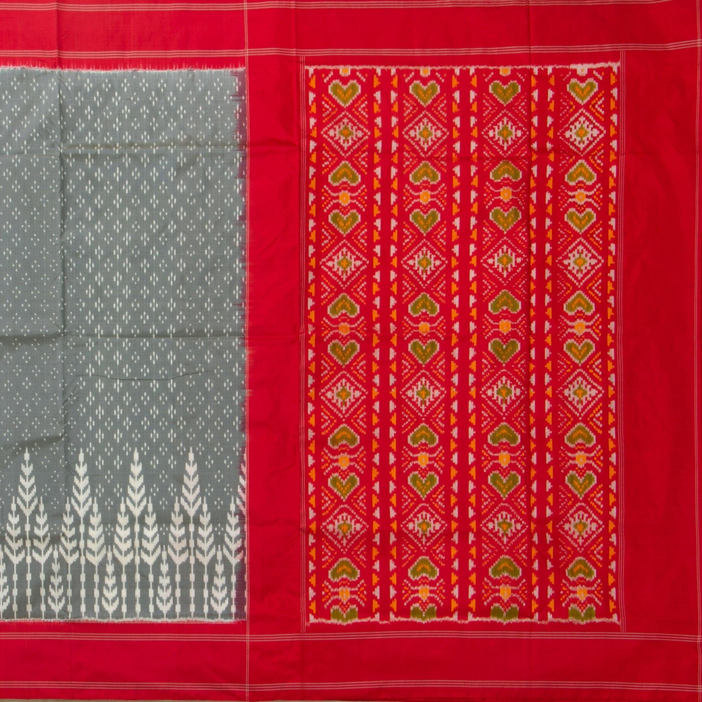 Grey Pochampally Silk Saree With Red Border Ikkat Handwoven Pure Silk For Office Wear PIK SIV 103 - Pochampally Silk - Panjavarnam PIK SIV 103
