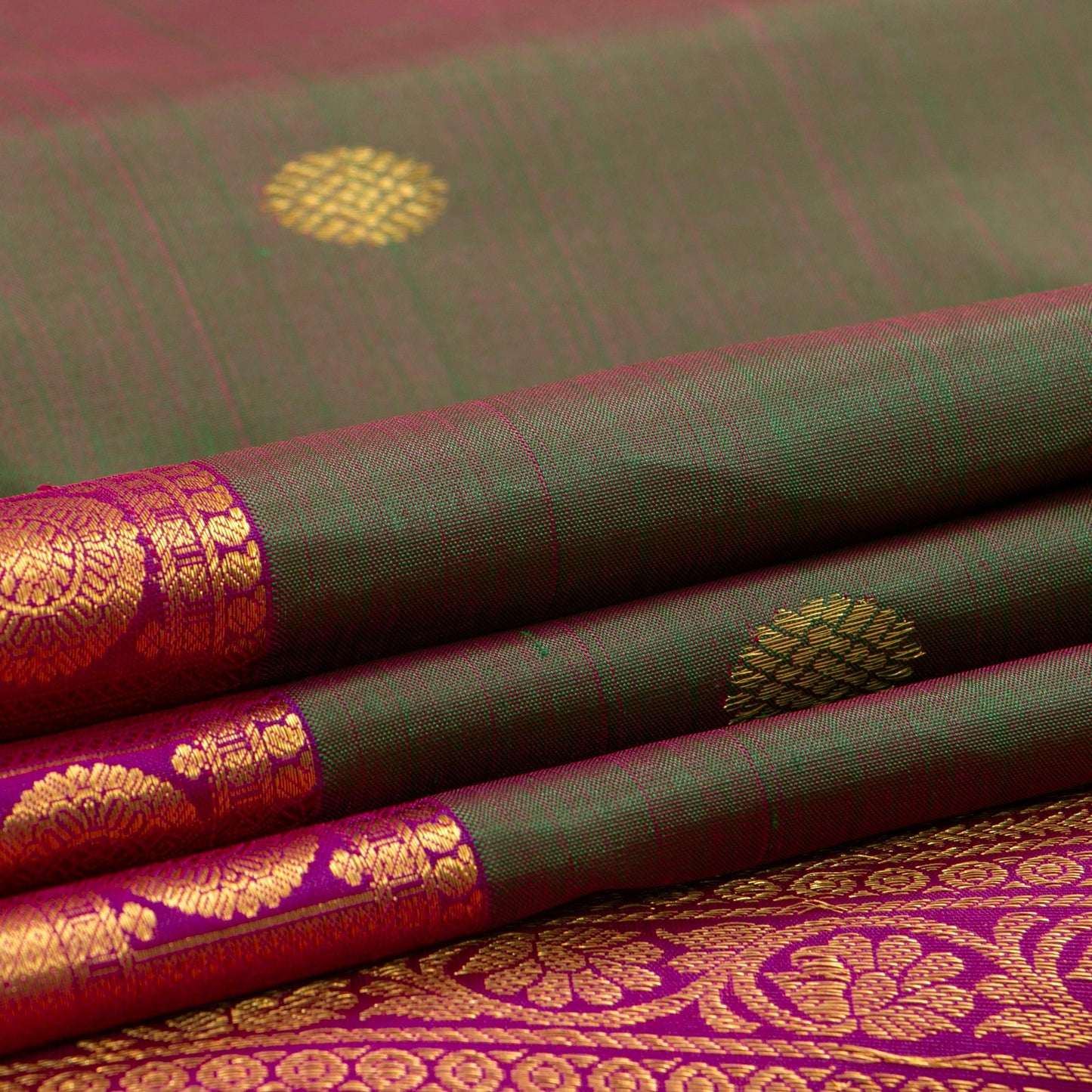 Manthulir Green And Pink Kanchipuram Silk Saree For Festive Wear PV NYC 1335 - Silk Sari - Panjavarnam PV NYC 1335