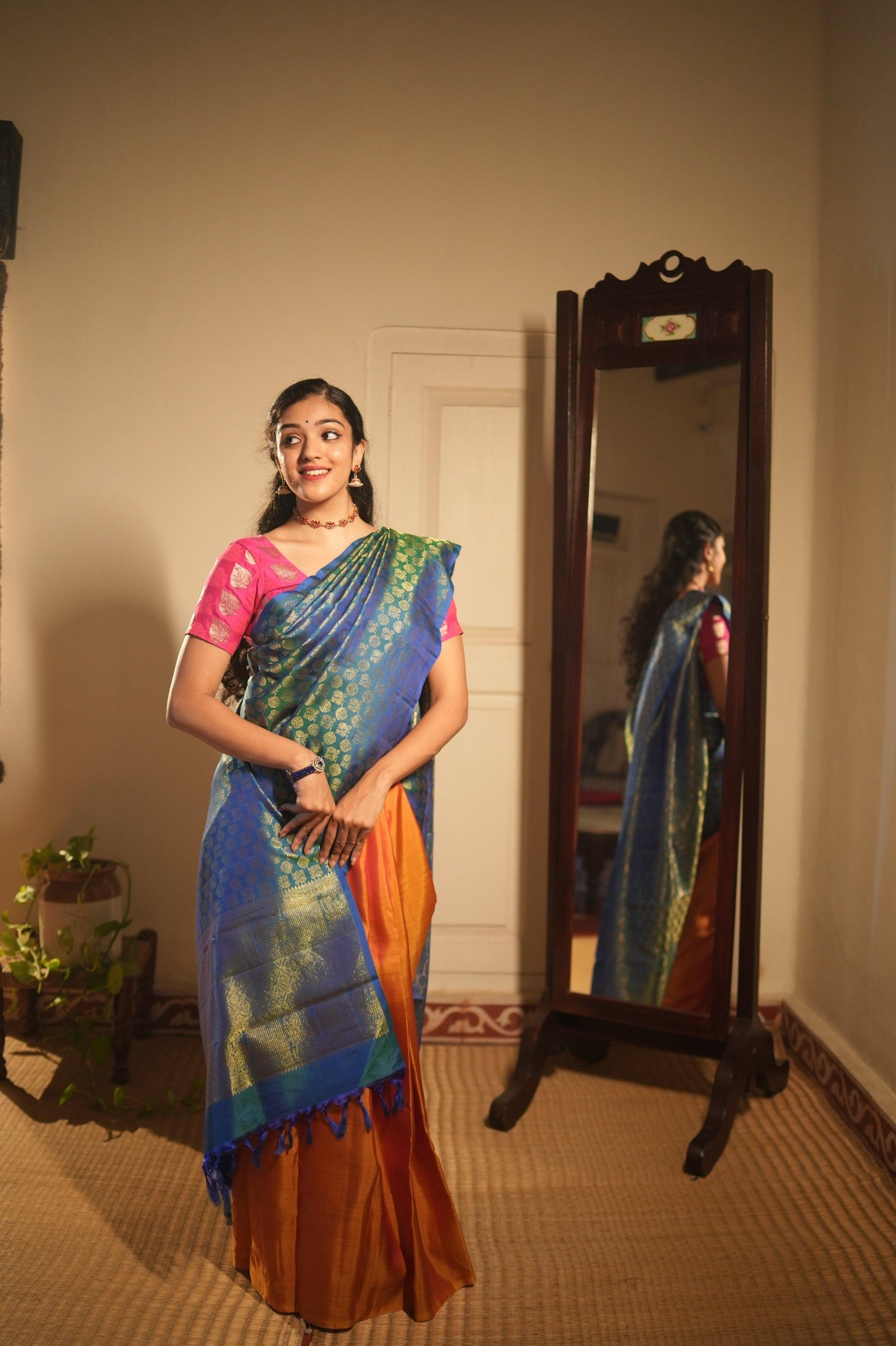 Mayilkazhuthu Blue And Orange Kanchipuram Silk Saree Borderless Half and Half Handwoven Pure Silk For Wedding Wear PV NYC 1219 - Silk Sari - Panjavarnam PV NYC 1219