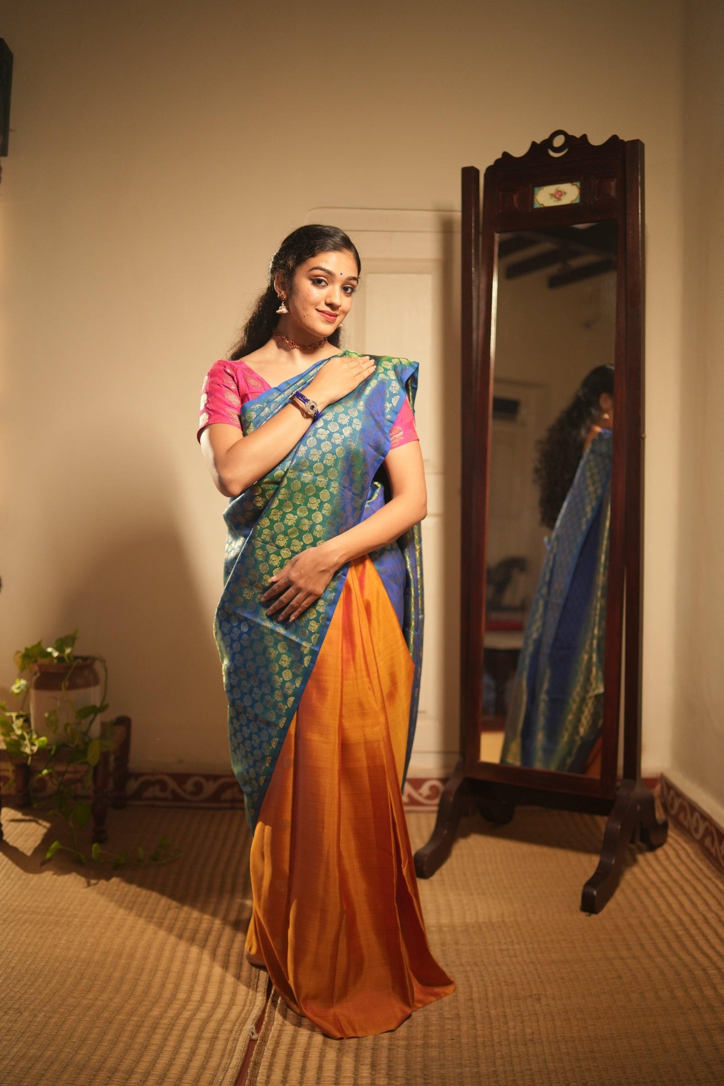 Mayilkazhuthu Blue And Orange Kanchipuram Silk Saree Borderless Half and Half Handwoven Pure Silk For Wedding Wear PV NYC 1219 - Silk Sari - Panjavarnam PV NYC 1219