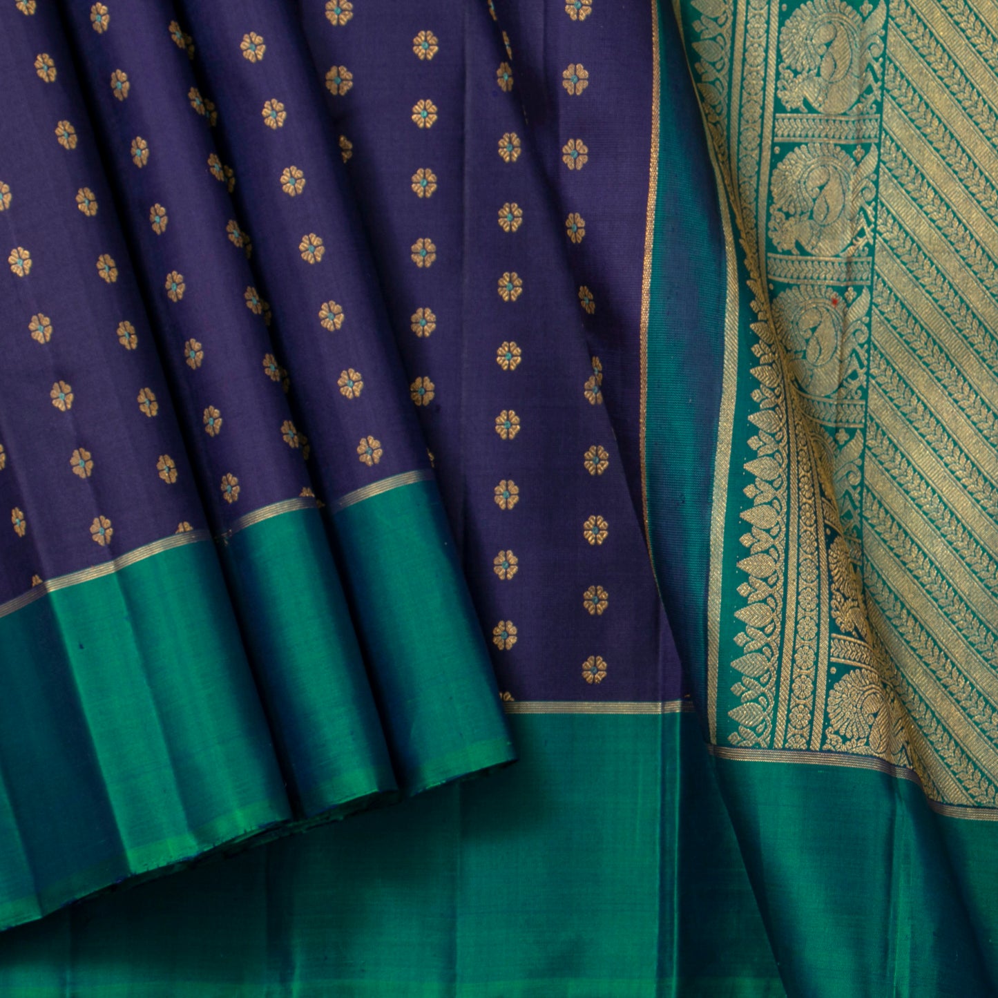 Navy Blue And Green Handwoven Kanjivaram Saree Pure Silk For Festive Wear PV RSP 230 - Silk Sari - Panjavarnam PV RSP 230