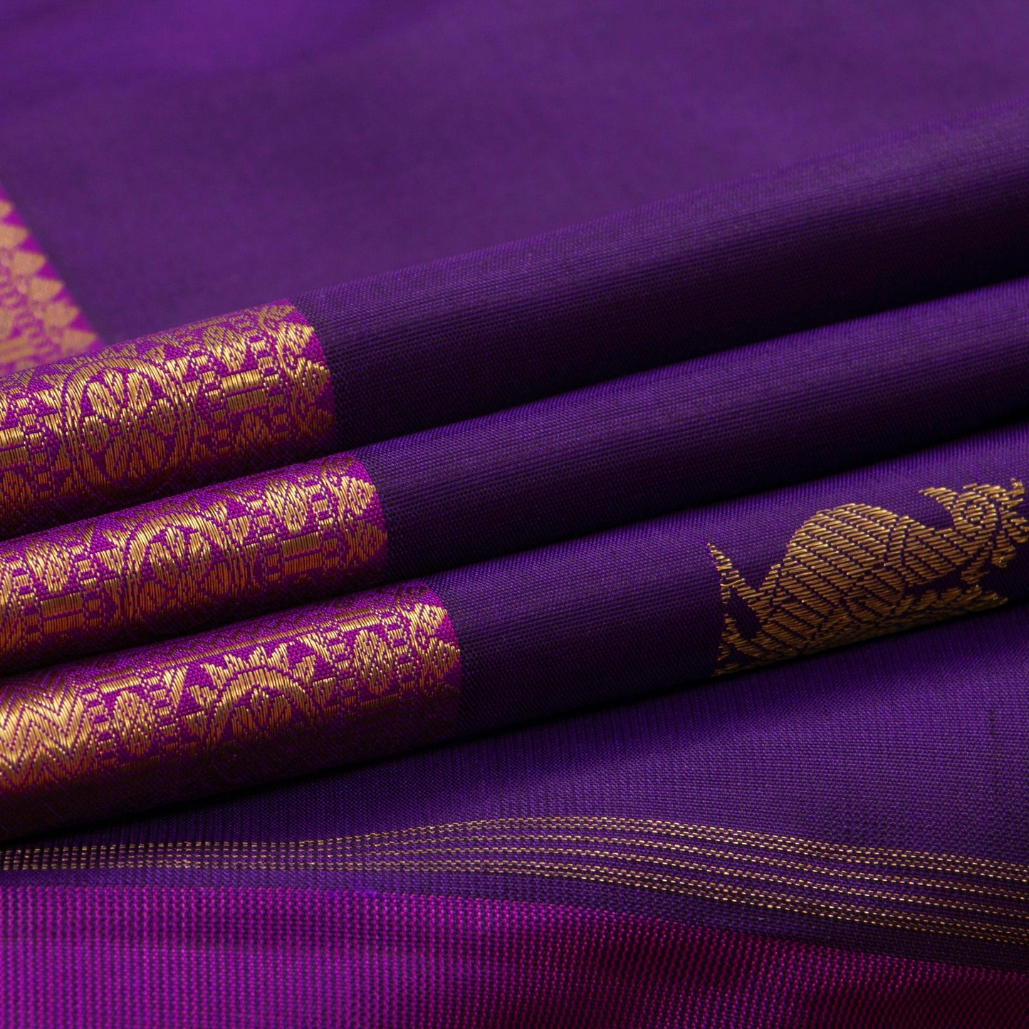 Purple And Magenta Kanchipuram Silk Saree Handwoven Pure Silk Pure Zari For Festive Wear PV GTA 98 - Silk Sari - Panjavarnam PV GTA 98