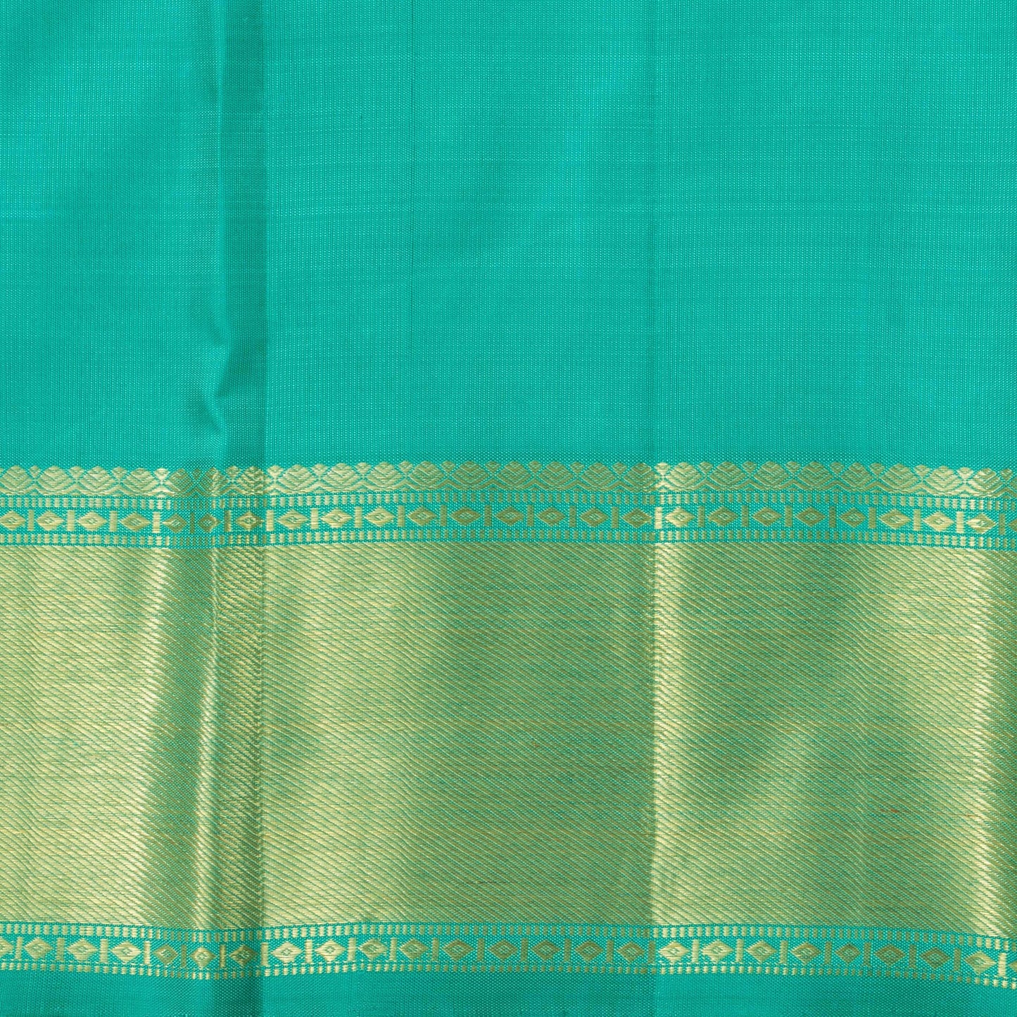 Turquoise Blue Kanjivaram Silk Saree With Short Border For Bridal Wear PV NYC 1253 - Silk Sari - Panjavarnam PV NYC 1253