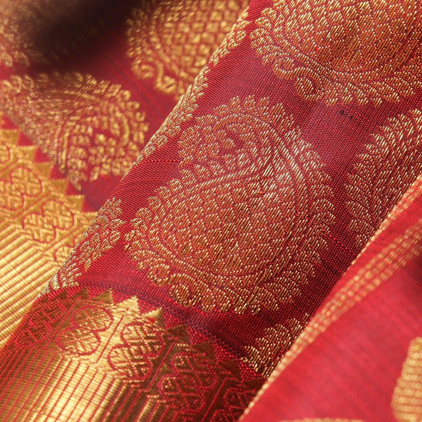 MaroonTraditional Design Handwoven Pure Silk Kanjivaram Saree Pure Zari For Wedding WearPV G 1818 - Silk Sari - Panjavarnam G 1818