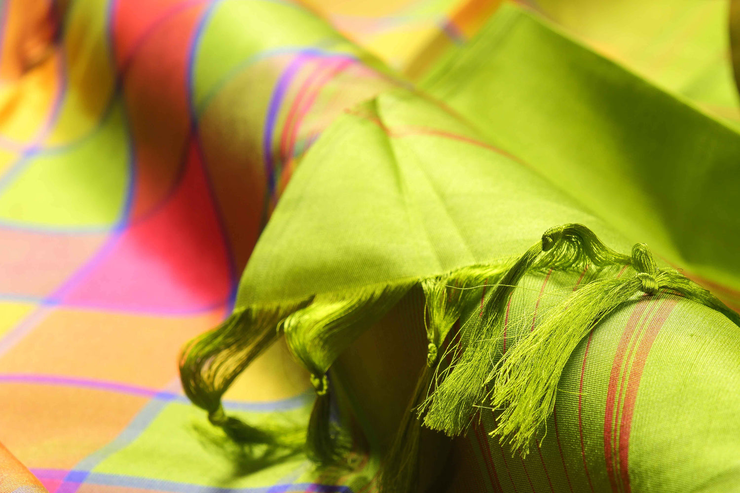 Buy Handwoven Sarees Price Rs. 7,500 To Rs. 10,000 Online - Panjavarnam