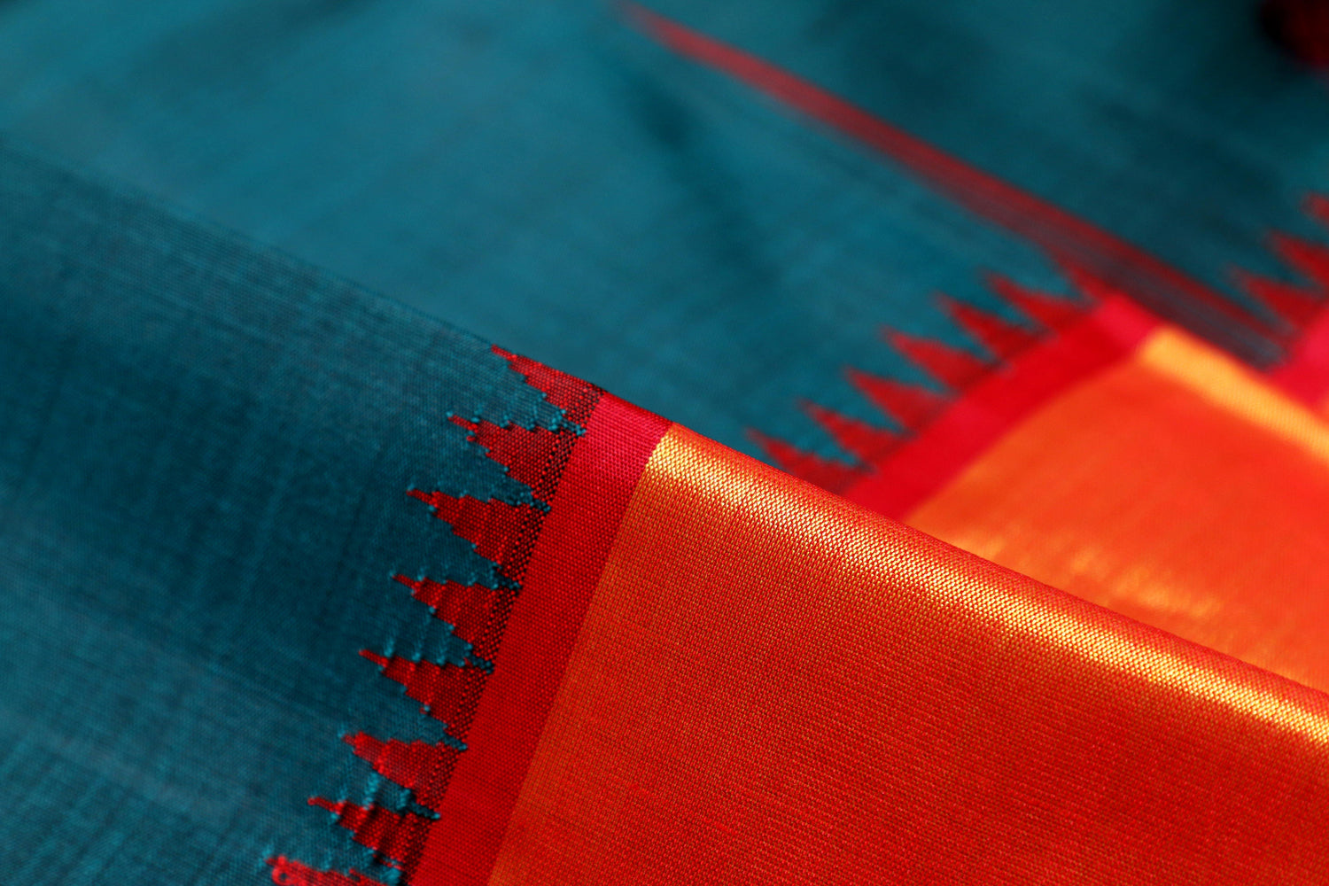 Buy Kanchipuram Silk Sarees Online - Panjavarnam