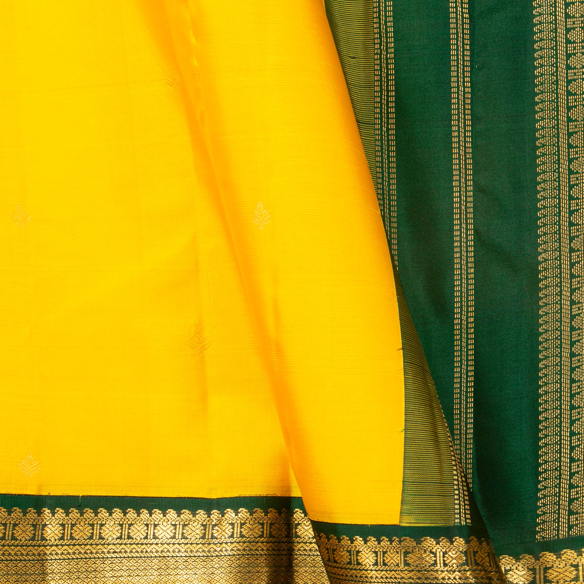 Yellow And Green Kanchipuram Silk Saree For Festive Wear PV MEN 194 - Silk Sari - Panjavarnam PV MEN 194