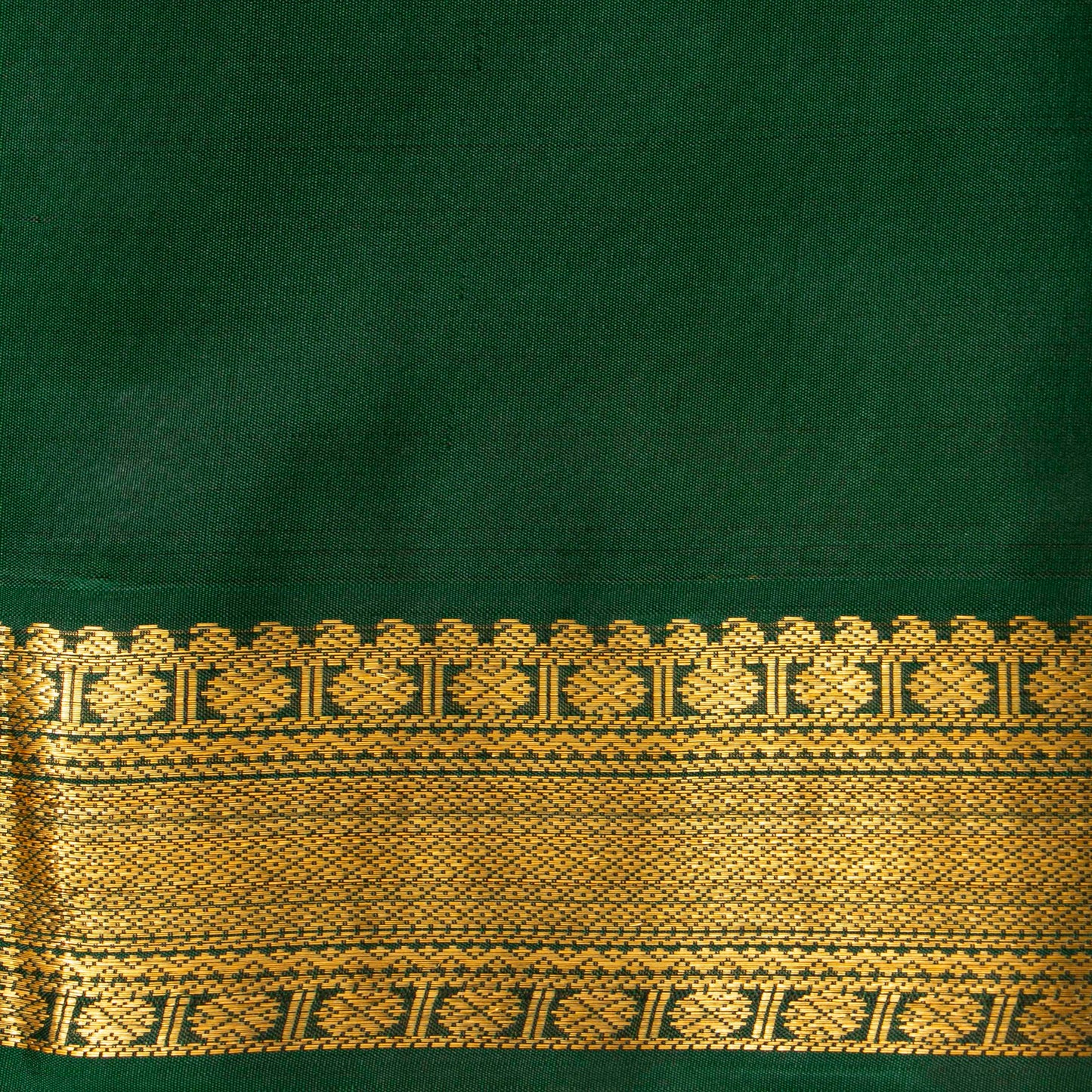 Yellow And Green Kanchipuram Silk Saree For Festive Wear PV MEN 194 - Silk Sari - Panjavarnam PV MEN 194
