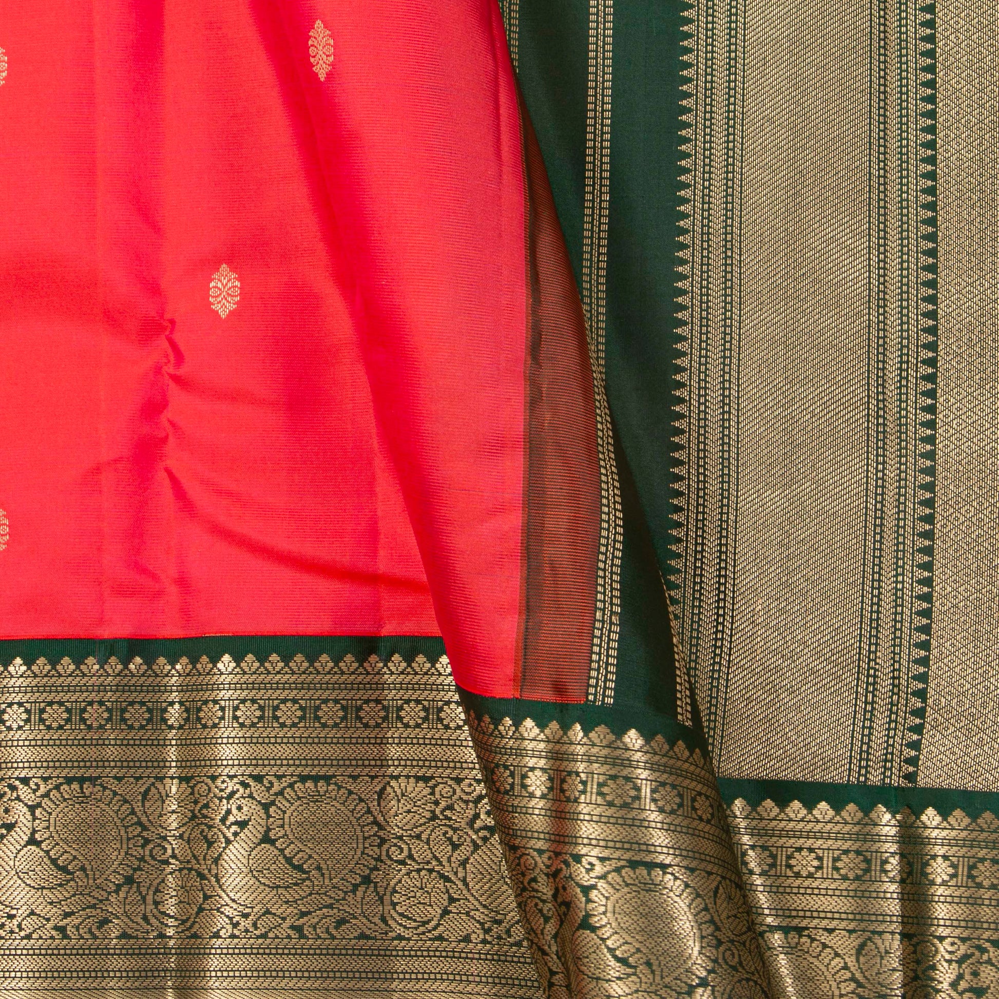 Dual Tone Crimson Kanchipuram Silk Saree With Contrast Korvai Border In Green For Wedding Wear PV MEN 217 - Silk Sari - Panjavarnam PV MEN 217