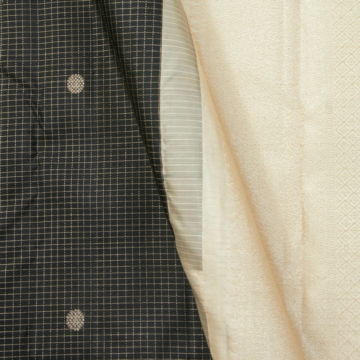 Black And Off White Kanchipuram Silk Saree Borderless  For Festive Wear PV MEN 240