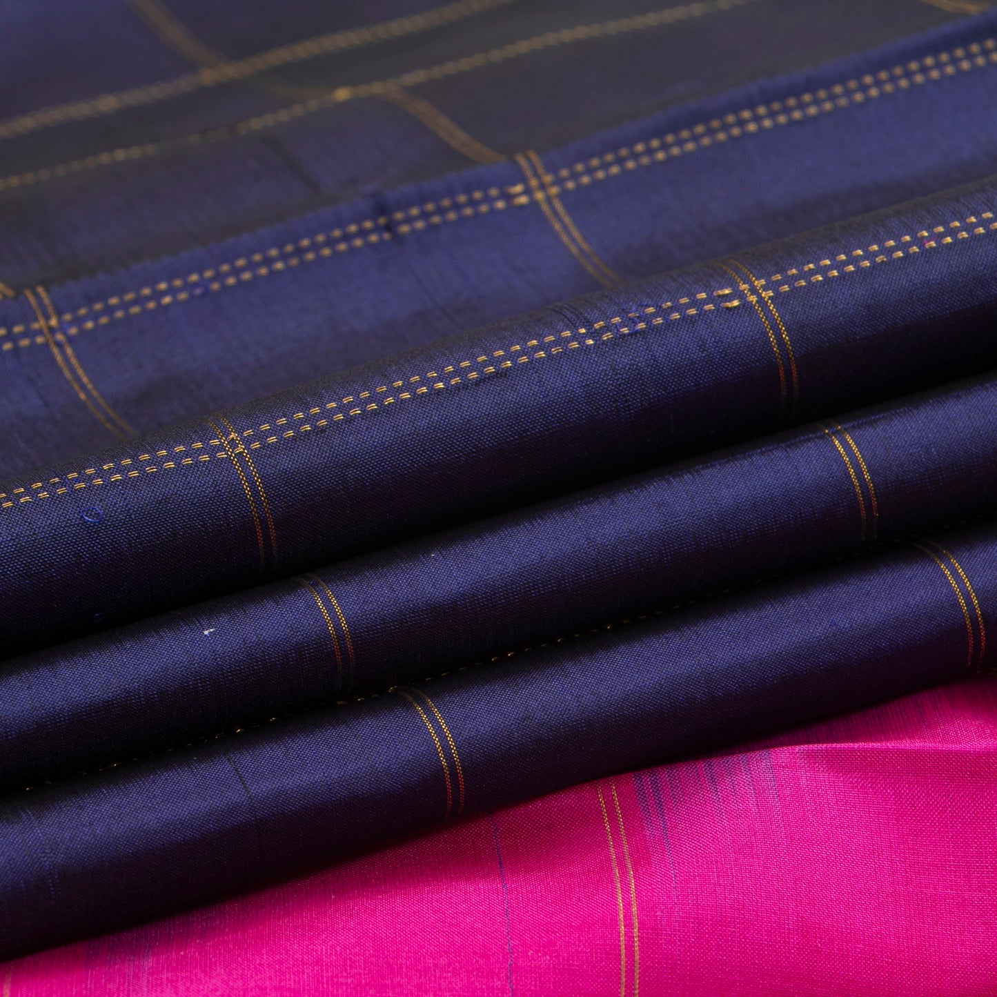 Blue And Pink Kanchipuram Borderless Silk Saree Handwoven Pure Silk Pure Zari For Festive Wear PV NYC 1409