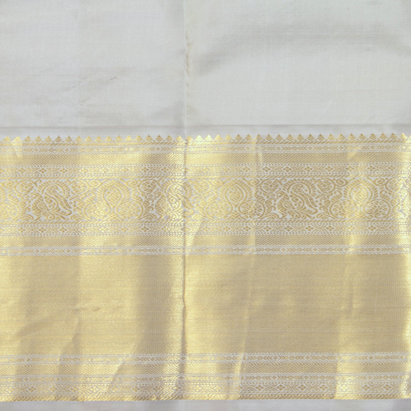 Green And Grey Kanchipuram Silk Saree For Festive Wear PV MEN 172 - Silk Sari - Panjavarnam PV MEN 172