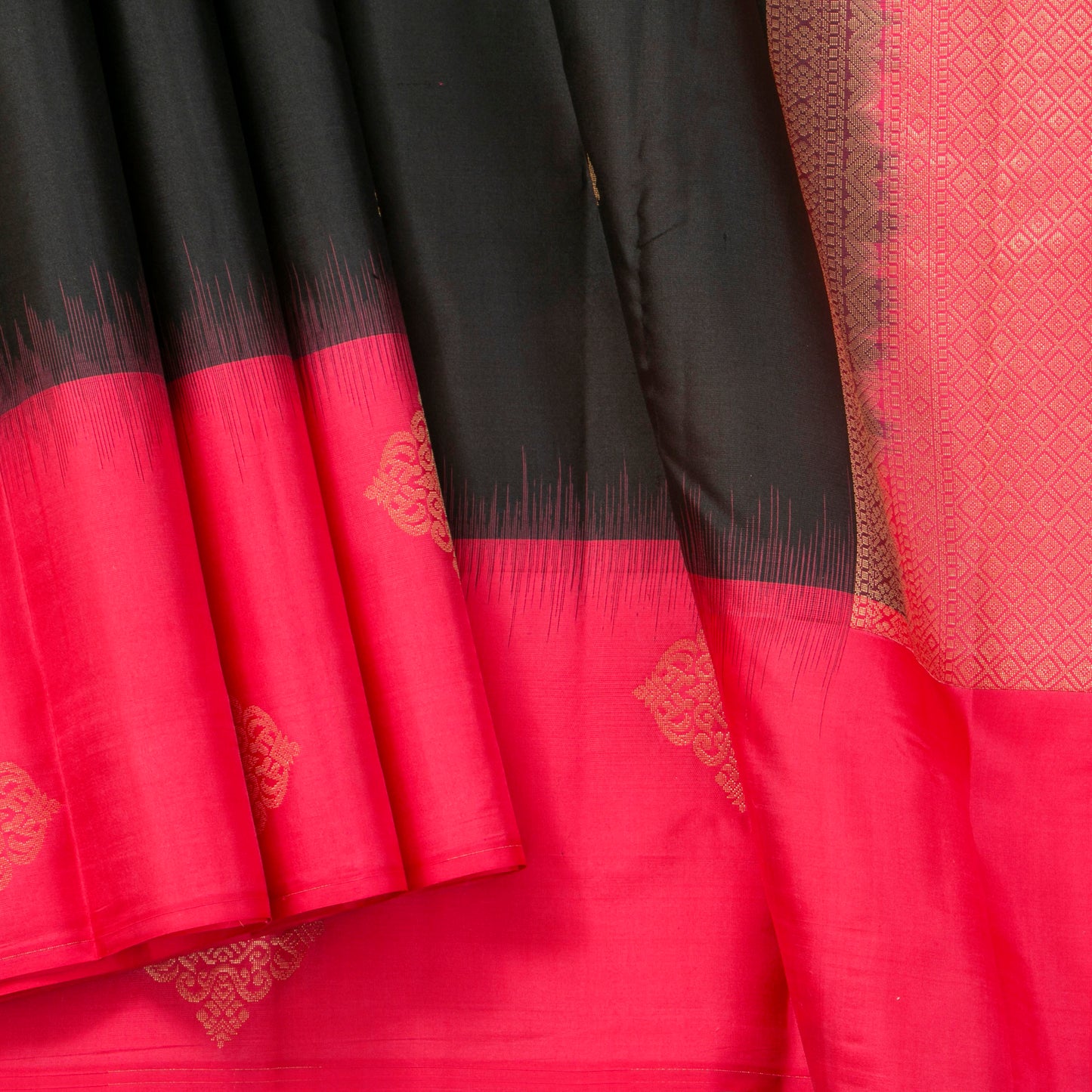 Black And Pink Kanchipuram Silk Saree Light Weight For Festive Wear PV MEN 159