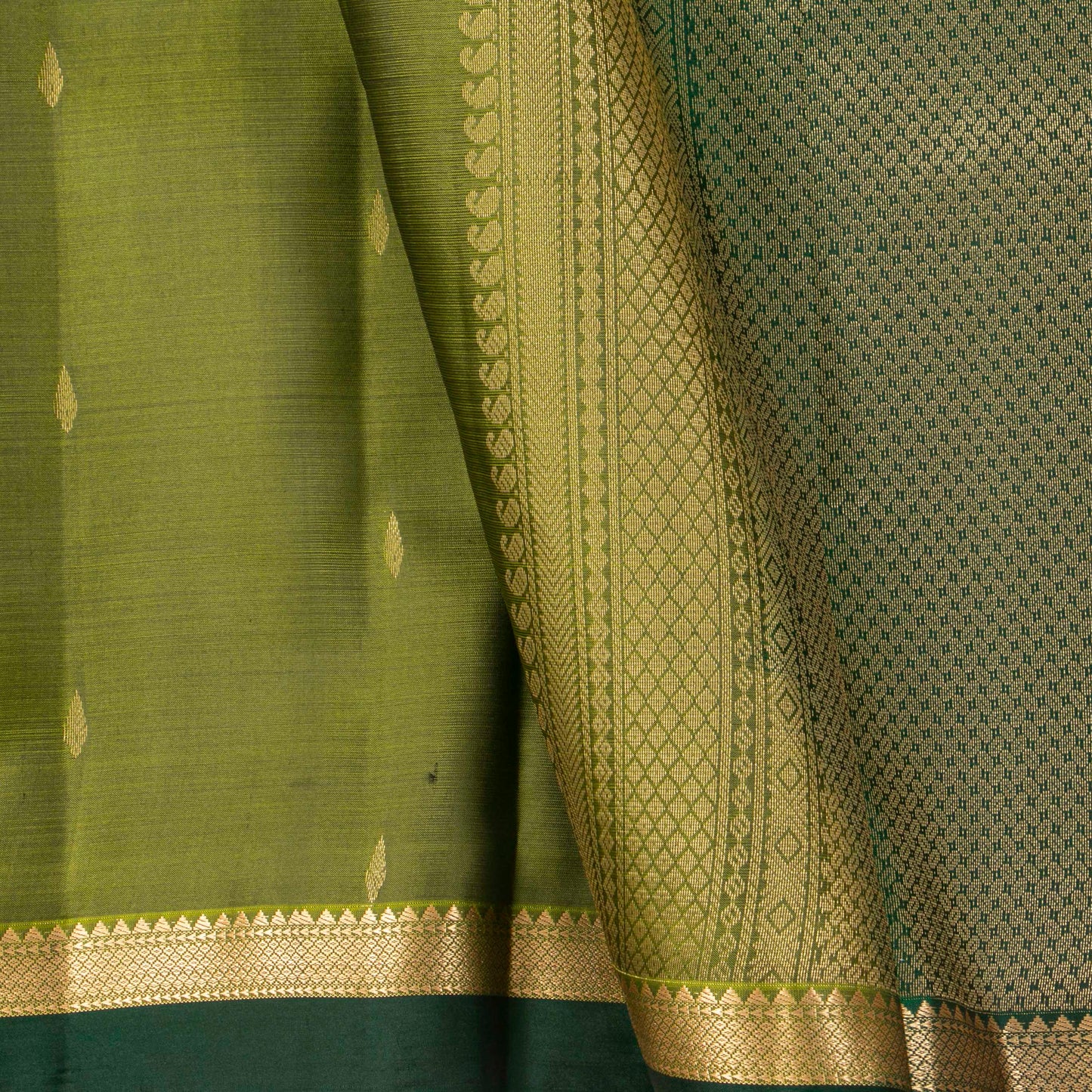 Green Kanchipuram Silk Saree For Festive Wear PV MEN 174