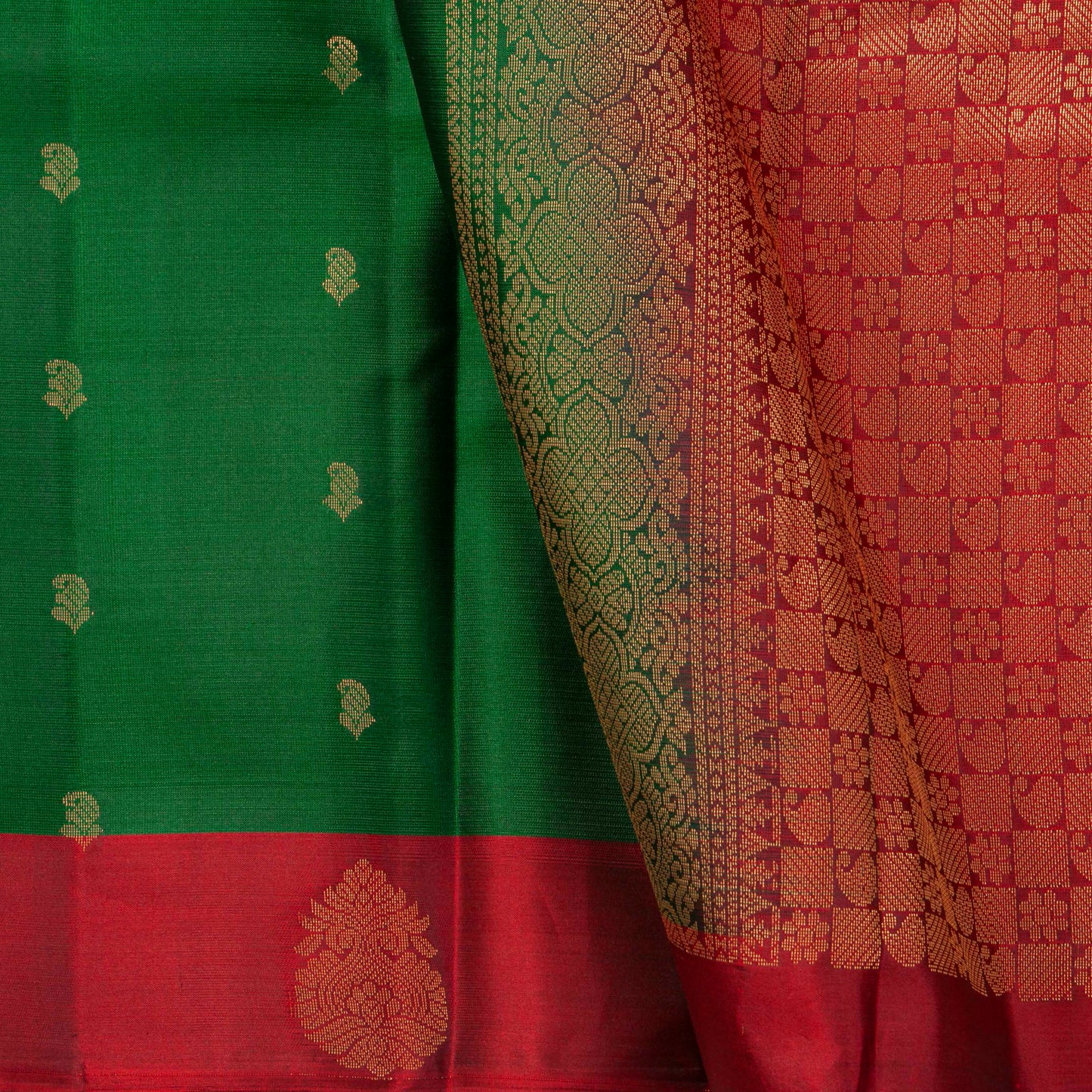 Green And Maroon Kanchipuram Silk Saree Light Weight For Festive Wear PV MEN 115 - Silk Sari - Panjavarnam PV MEN 115