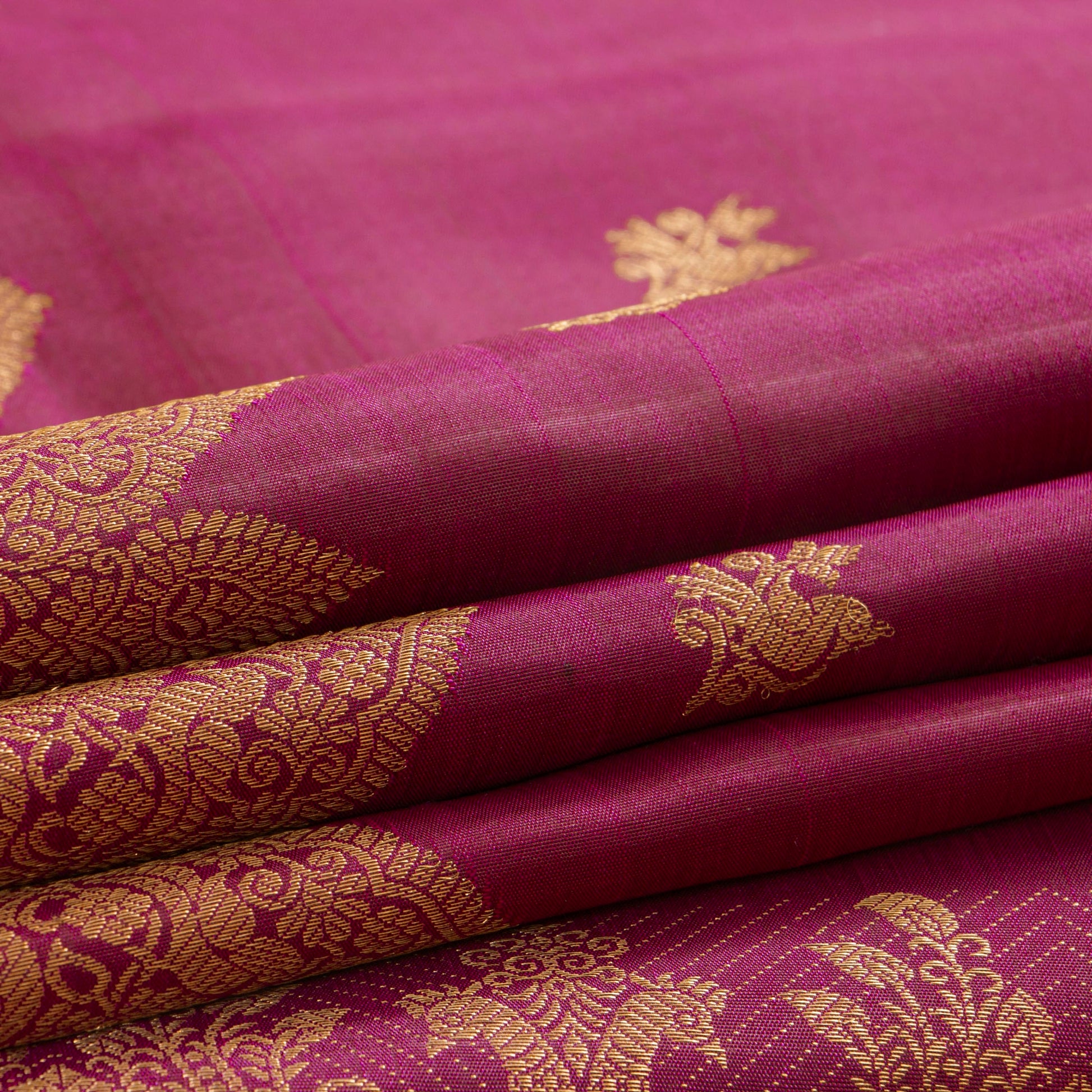 Magenta Kanchipuram Silk Saree For Bridal Wear PV MEN 257 - Silk Sari - Panjavarnam PV MEN 257