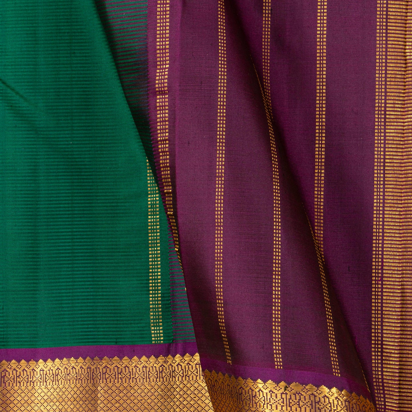 Green And Magenta Kanchipuram Silk Saree With Short Border Handwoven Pure Silk For Festive Wear PV J 5199