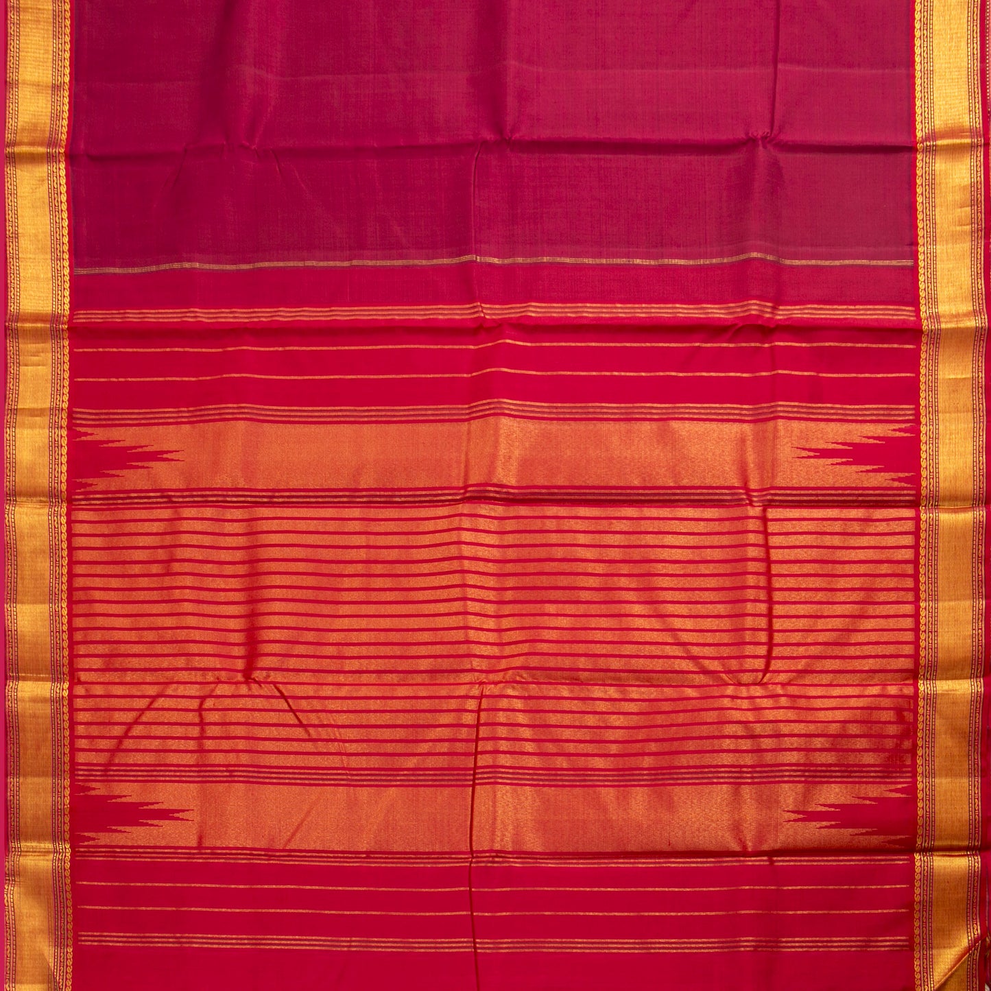 Maroon And Red Kanchipuram Silk Saree With Short Border Handwoven Pure Silk For Festive Wear PV J 5204