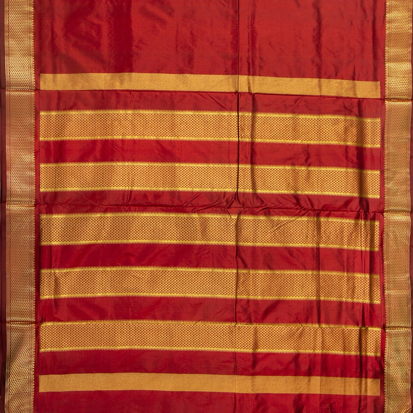 9 Yards Maroon Kanchipuram Silk Saree Handwoven Pure Silk Pure Zari For Wedding Wear PV NYC 1702