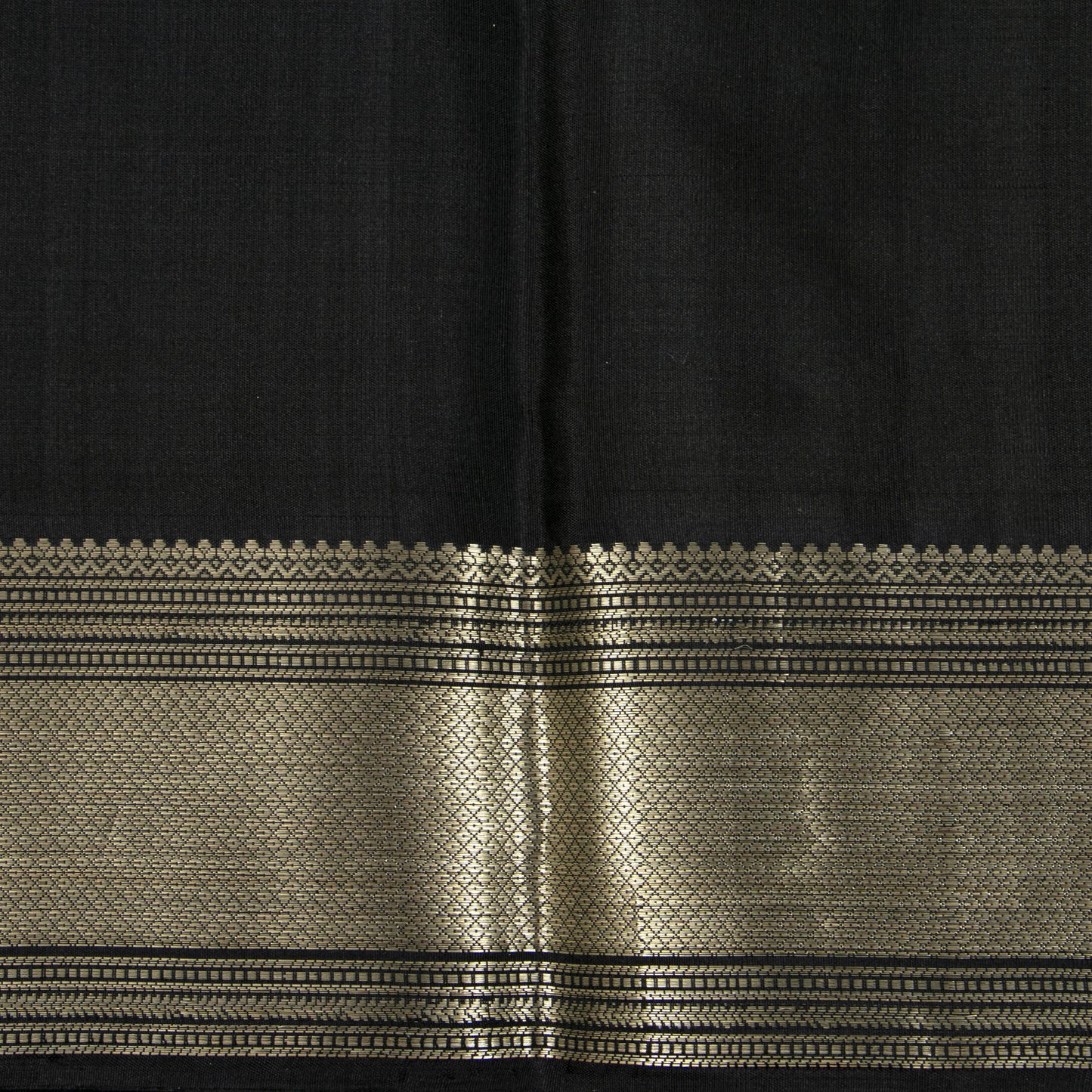 Green And Black Kanchipuram Silk Saree With Silver Zari For Party Wear PV RM 466