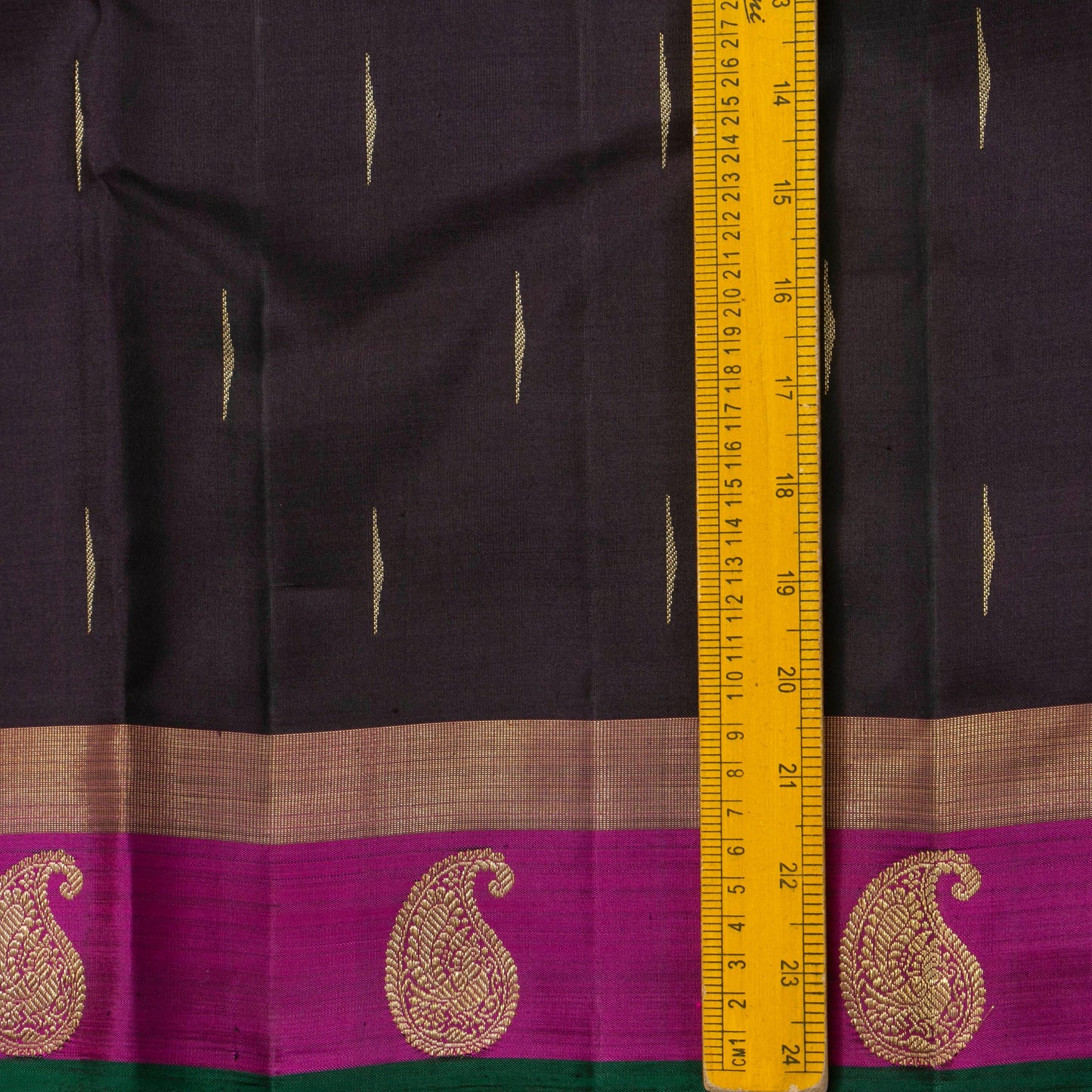 Deep Purple And Magenta Kanchipuram Silk Saree With Malli Moggu Motifs For Festive Wear PV GTA 104