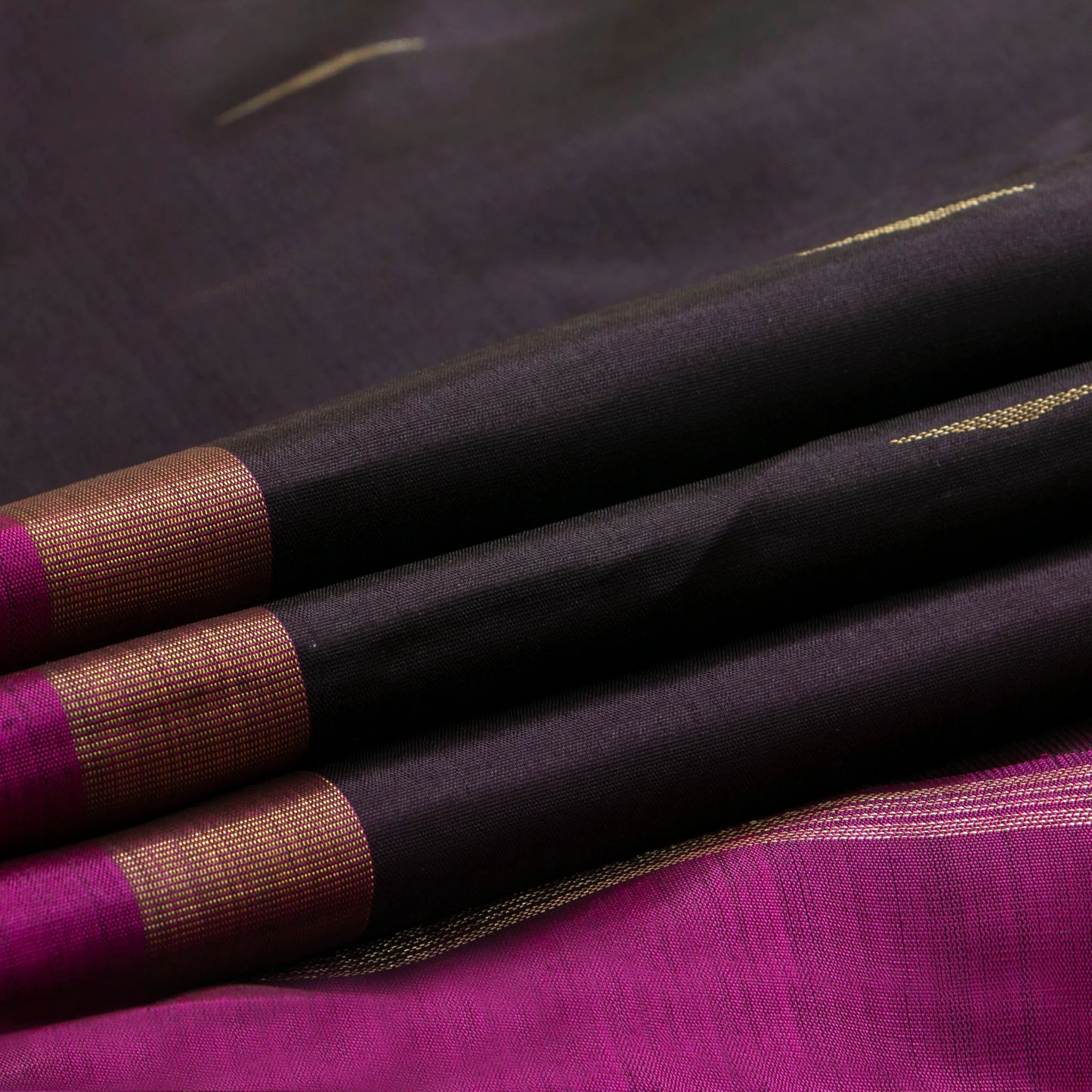 Deep Purple And Magenta Kanchipuram Silk Saree With Malli Moggu Motifs For Festive Wear PV GTA 104