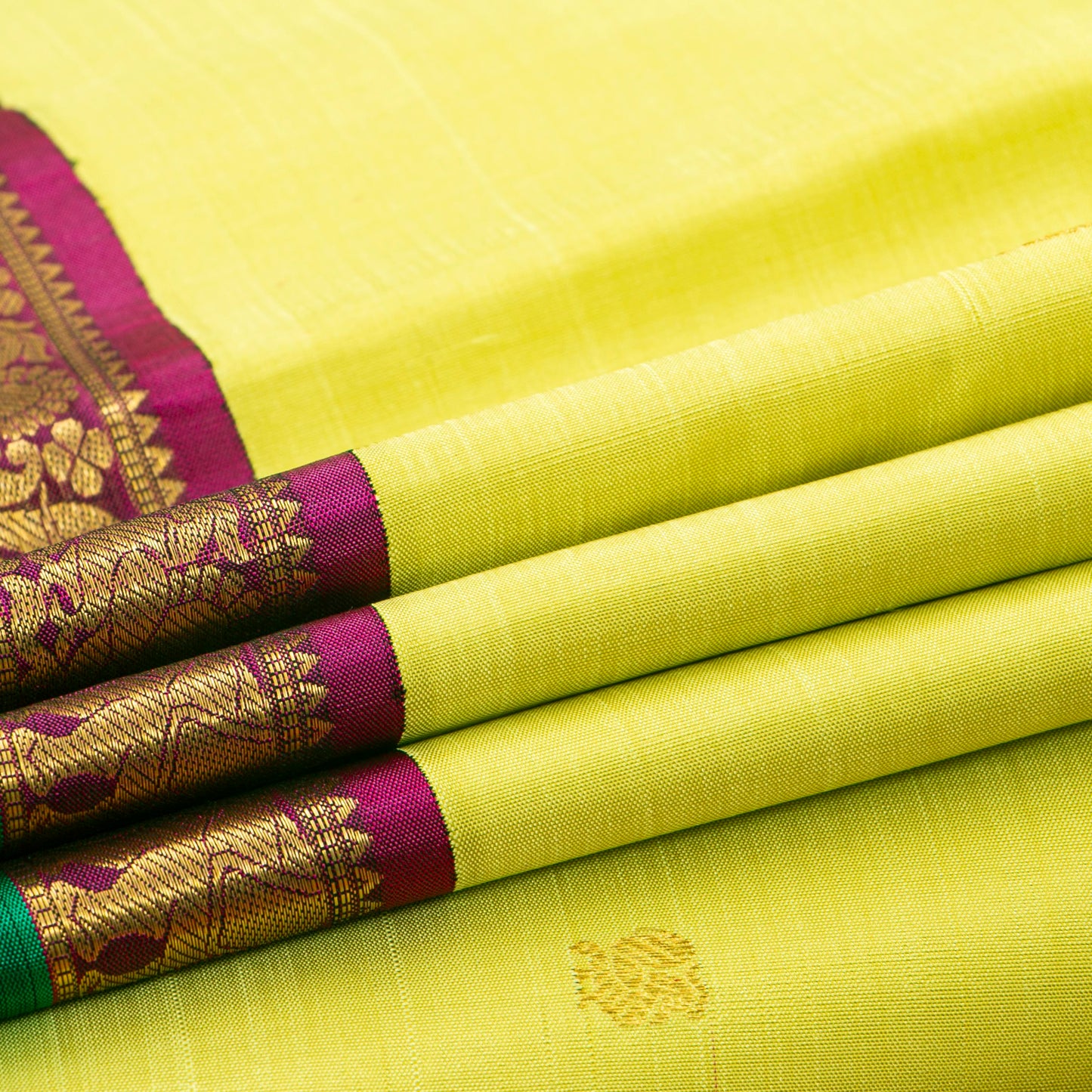 Green And Magenta Kanchipuram Silk Saree For Festive Wear PV J 676