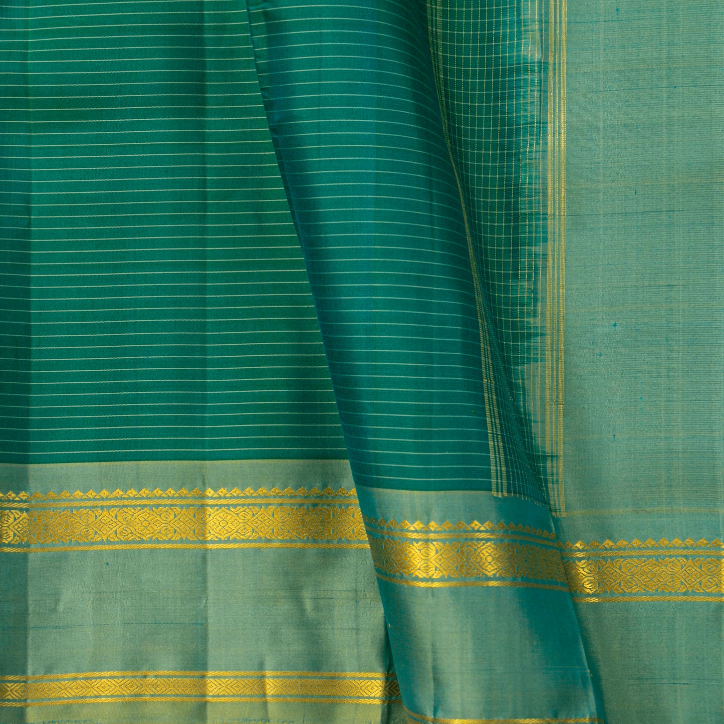 Green  Kanchipuram Silk Saree For Festive Wear PV KNN 328